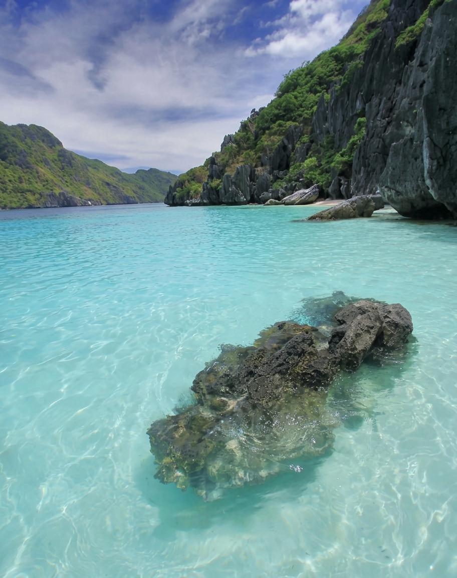 Joining El Nido Tour C with Picnic Lunch and Mask & Snorkel 2