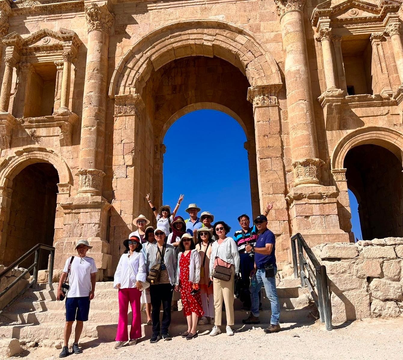 From Amman: Jerash and Ajloun with elevated classic Lunch