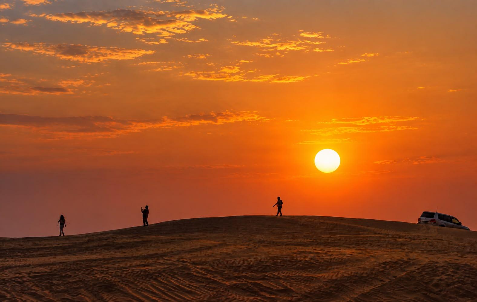 Doha: Sunset Desert Safari With Camel Ride & Dune Bashing