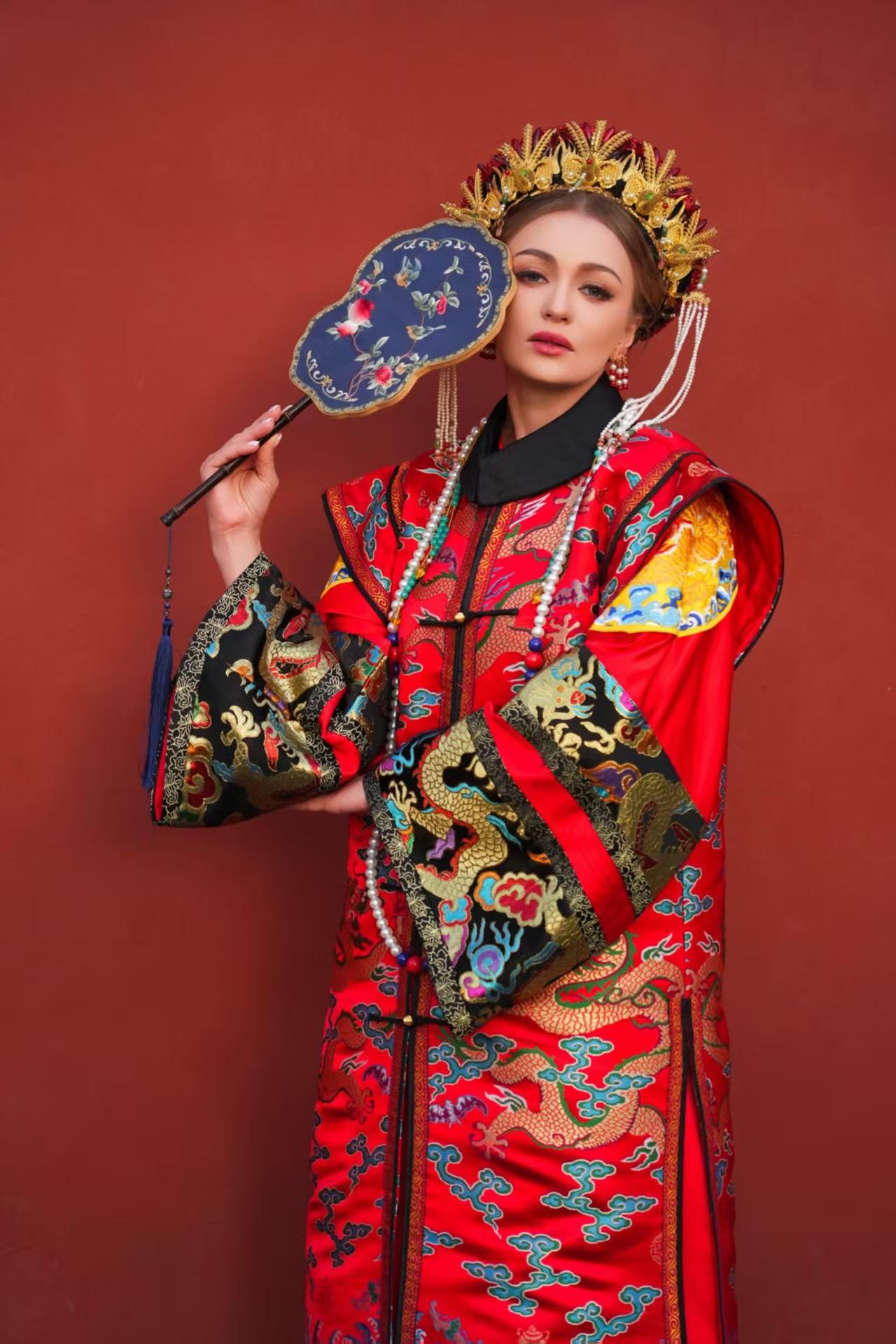 Beijing: Star in Your Own Dynasty Hanfu Photoshoot