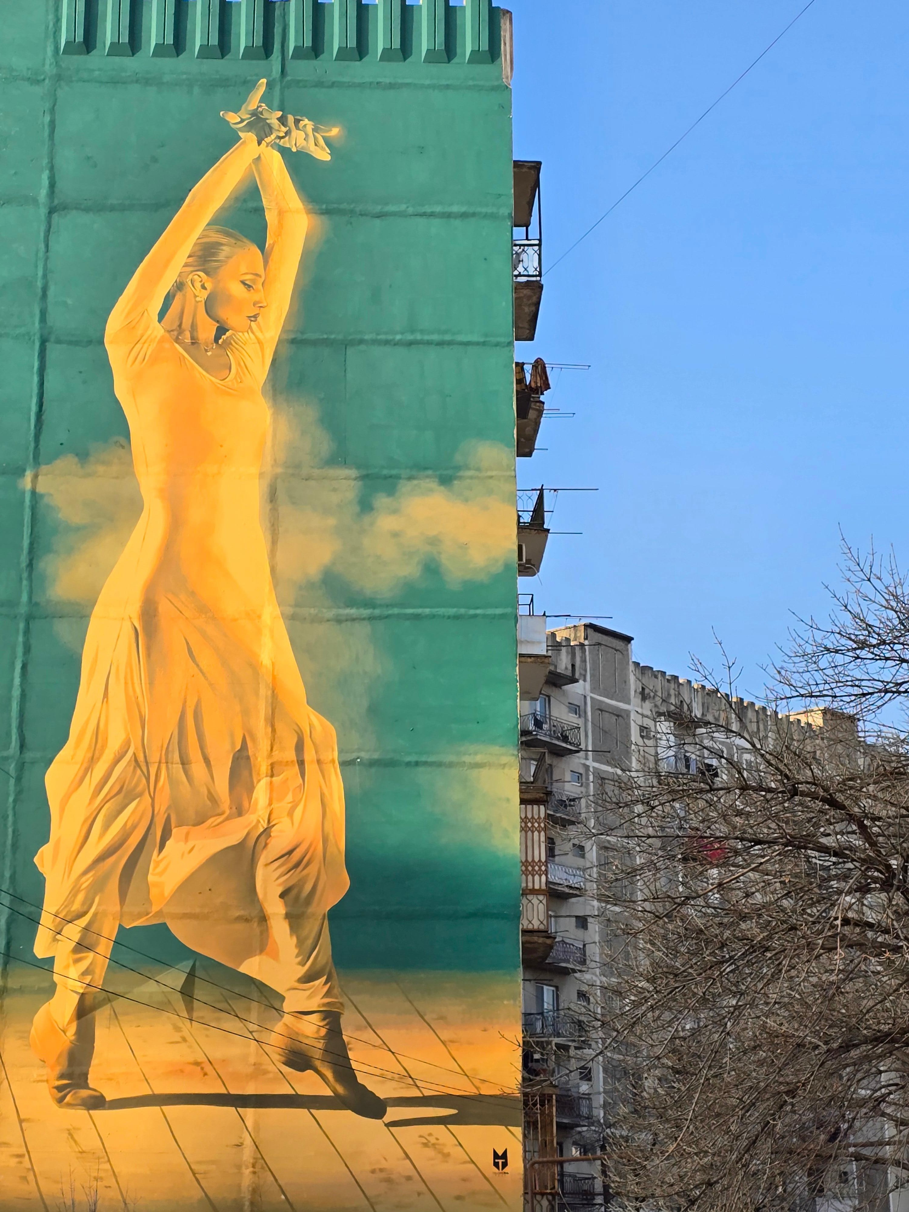 Tbilisi: Soviet District Tour with Local Family Visit