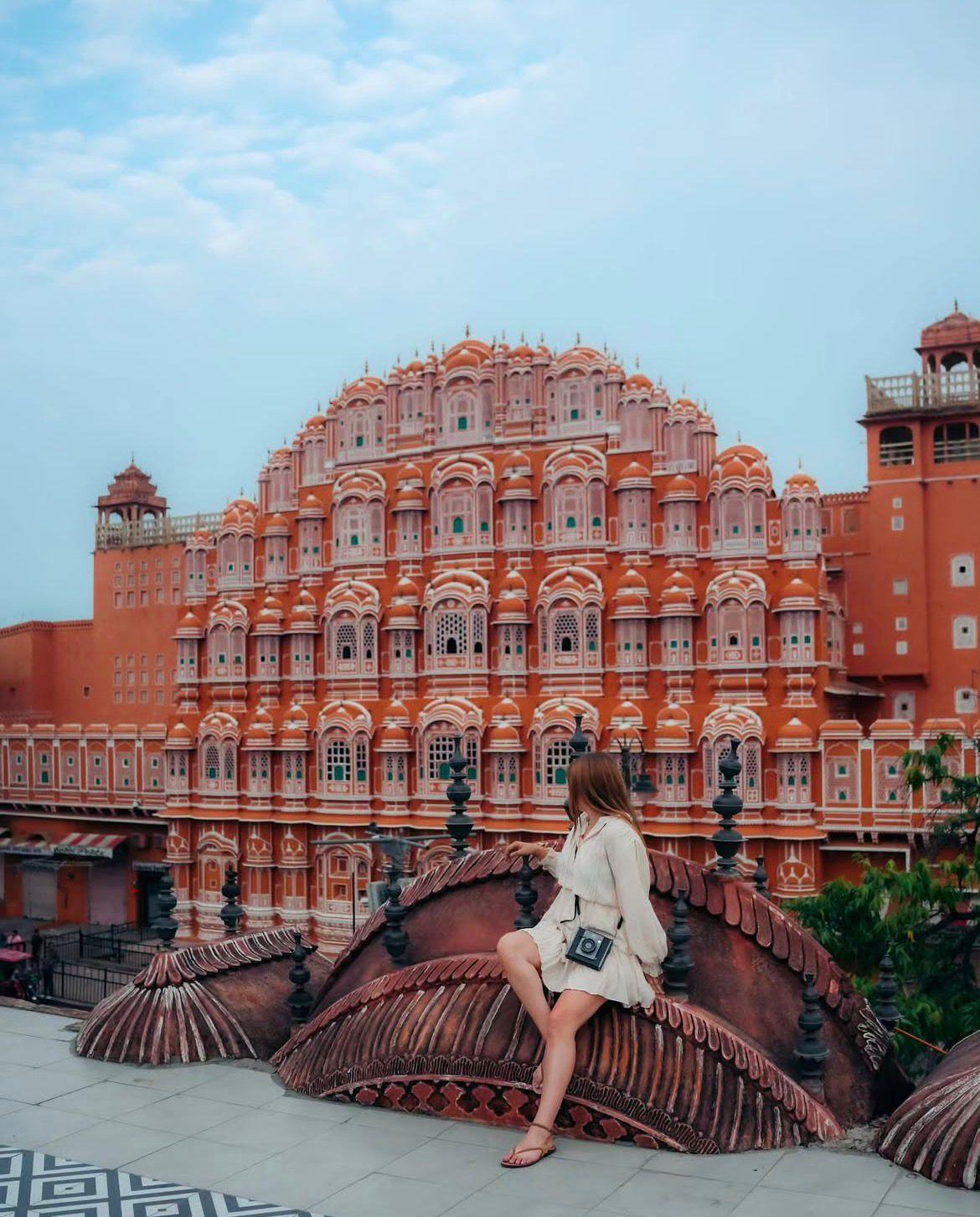 Jaipur: Architecture, Culture & Scenic Viewpoints + Pick Up