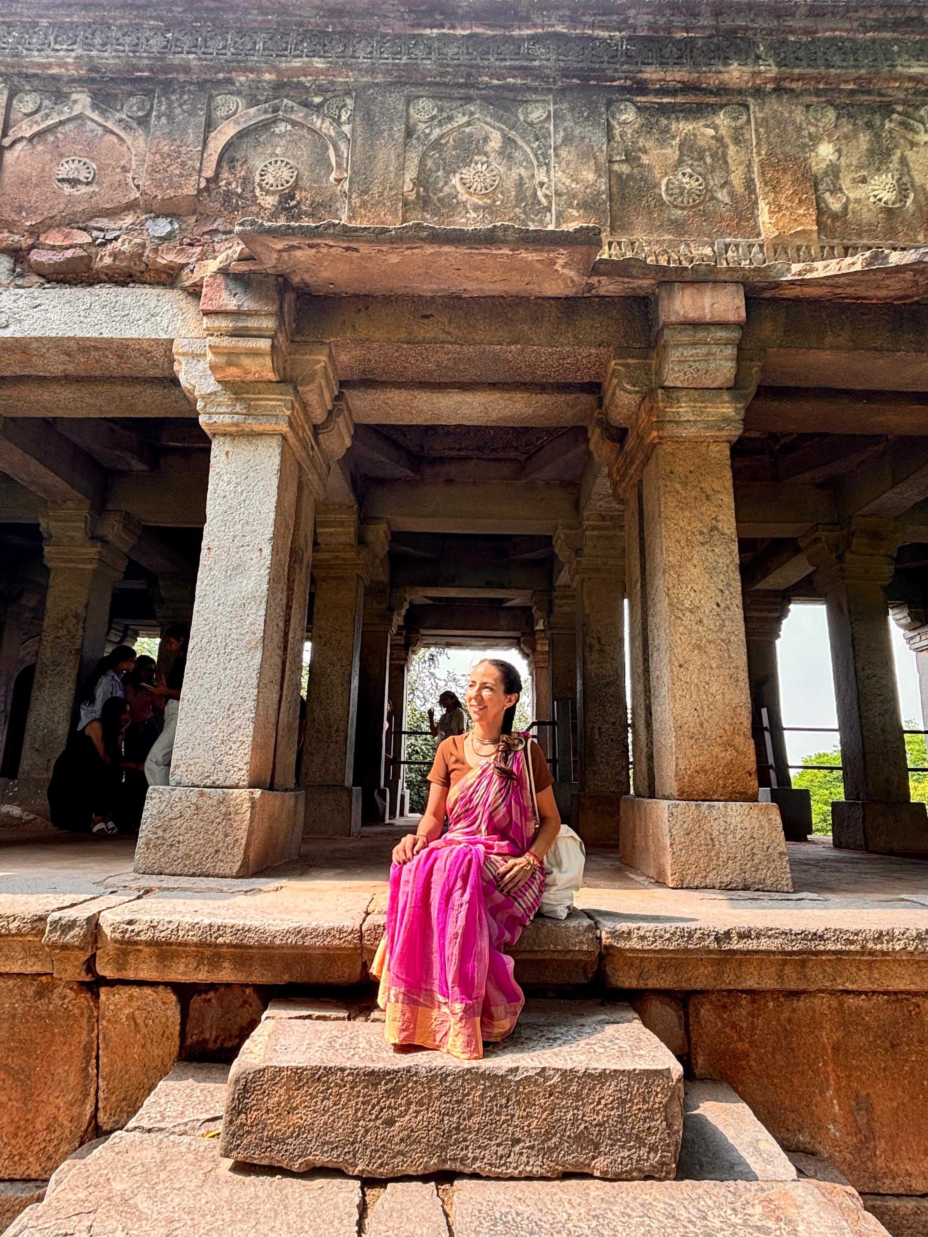 Delhi: Deer Park and Hauz Khas Village Walking Tour 2