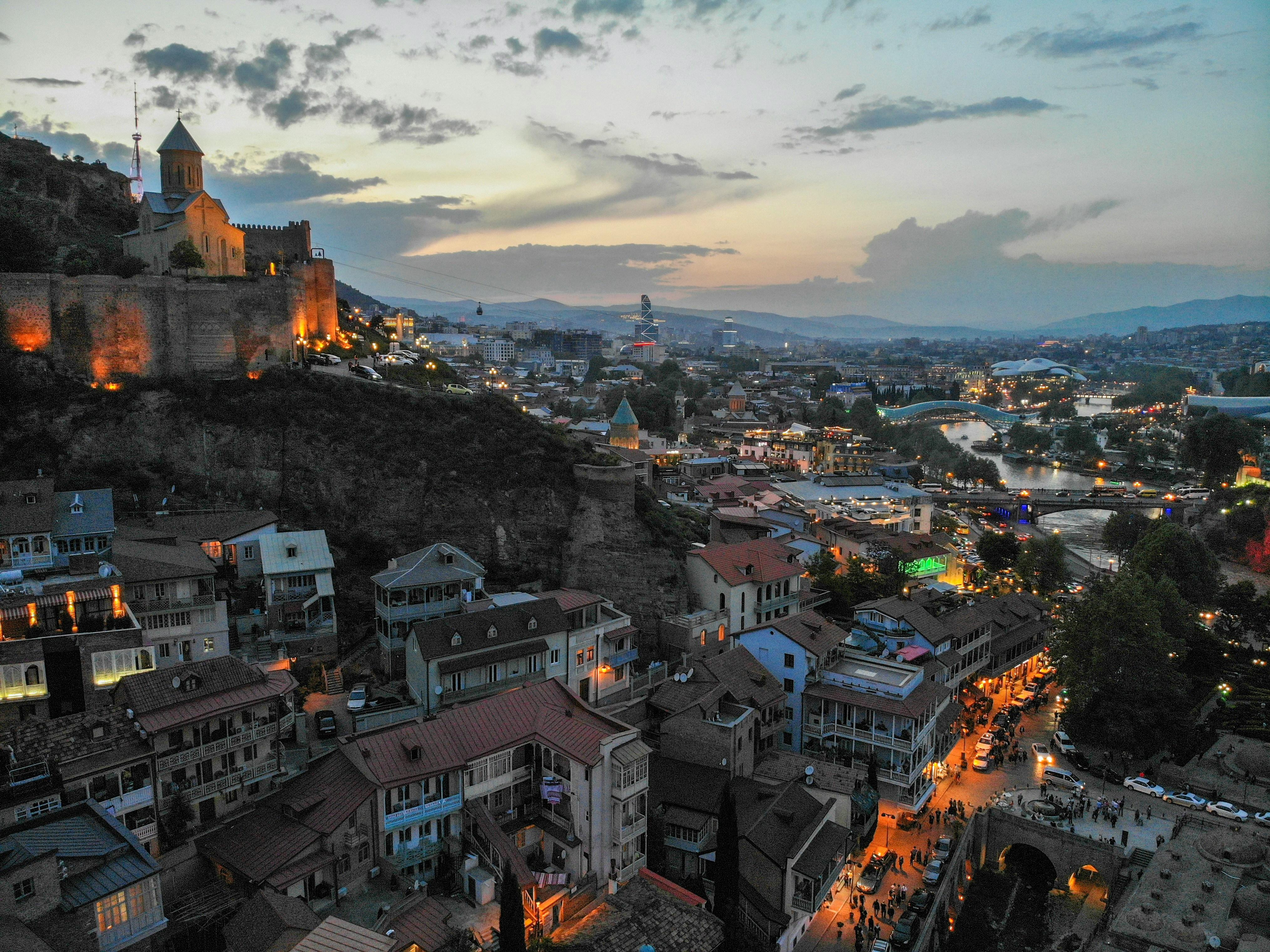 Tbilisi: Guided Walking Tour with Wine Ice Cream & Tastings