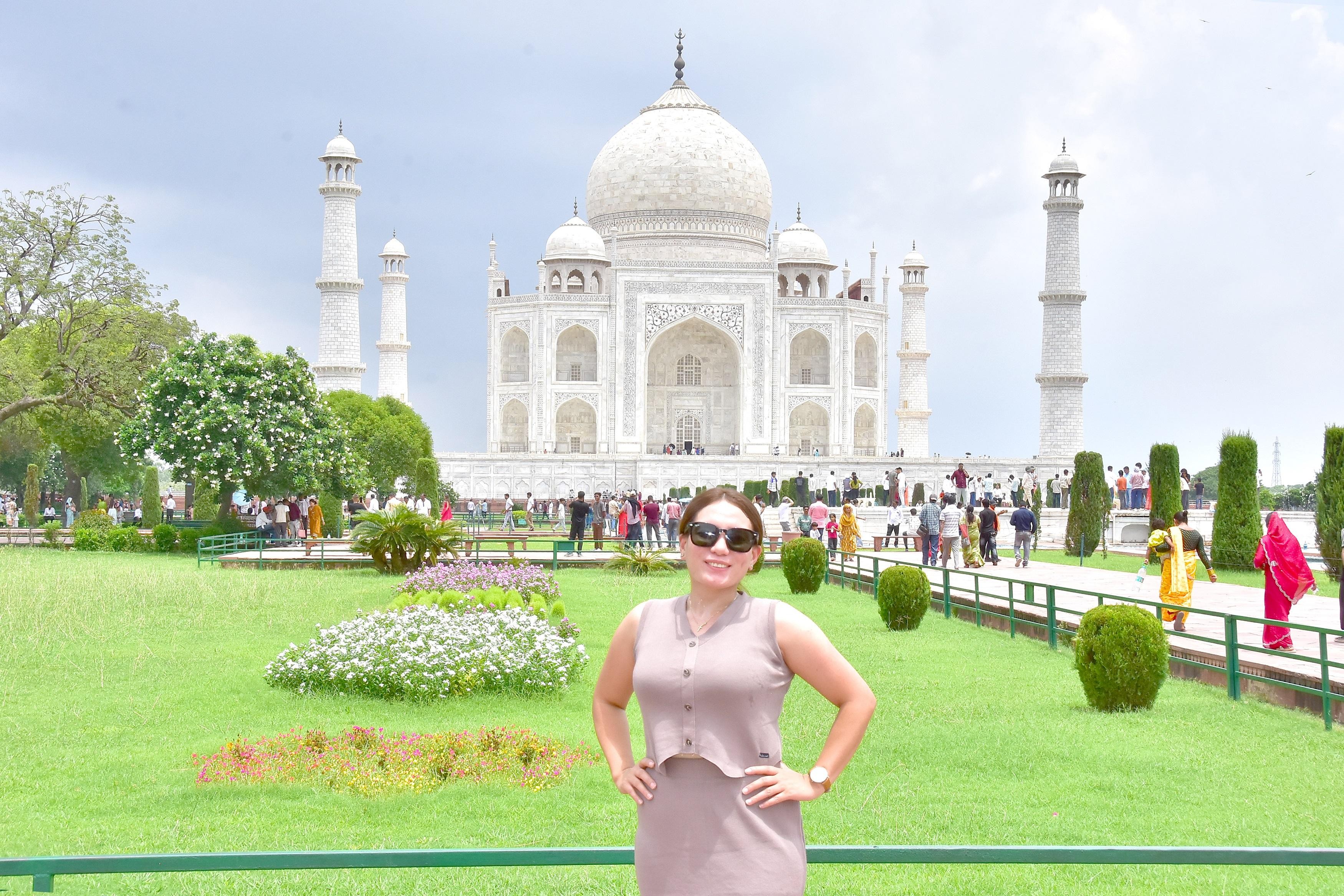Agra: Taj Mahal Sunrise & Agra Fort Day Tour All-Inclusive