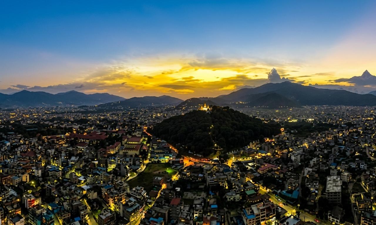 Kathmandu: Private Swayambhunath Tour After Dark 2