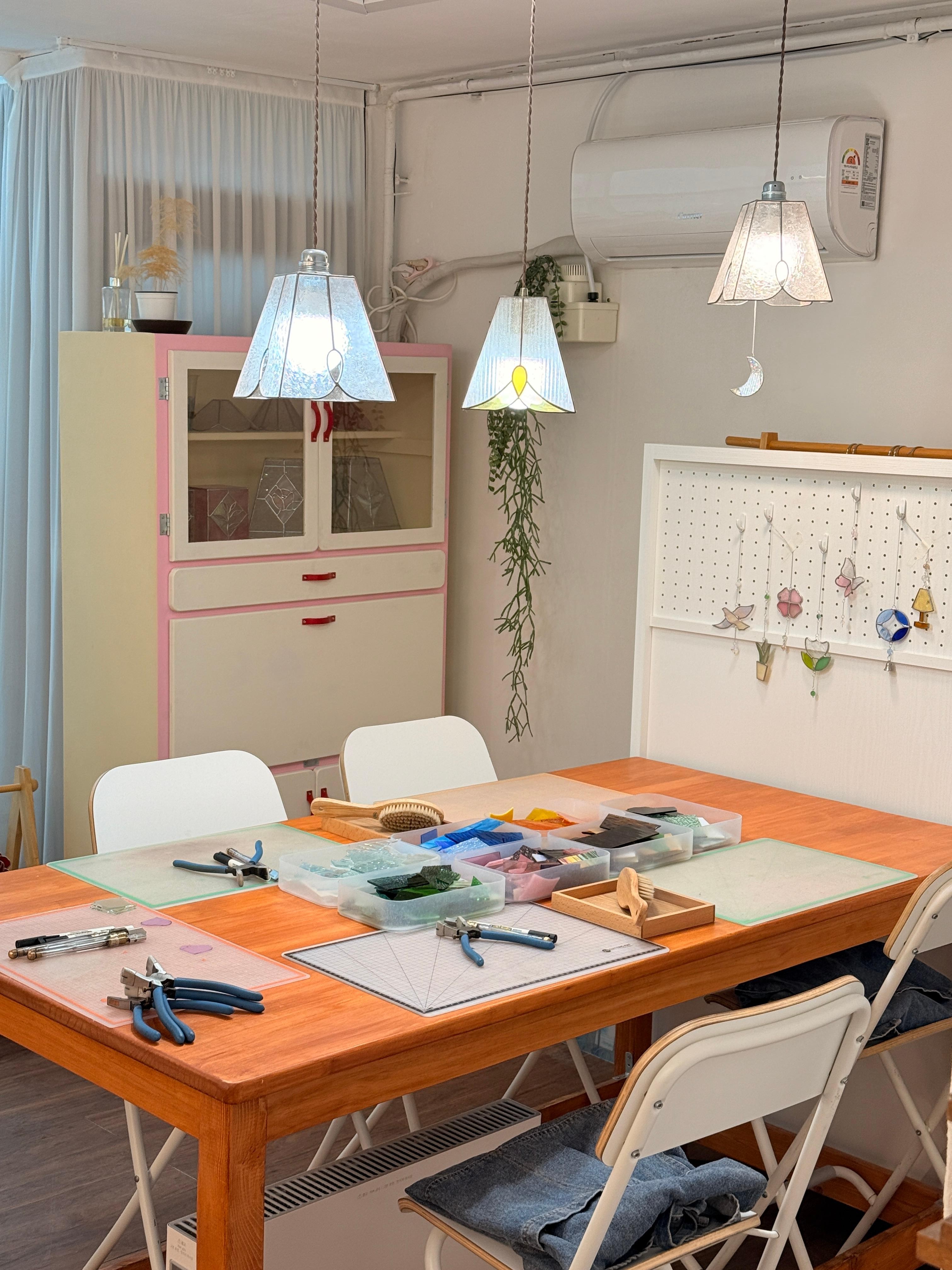 Seoul: Stained Glass Suncatcher Workshop in Gangnam 3
