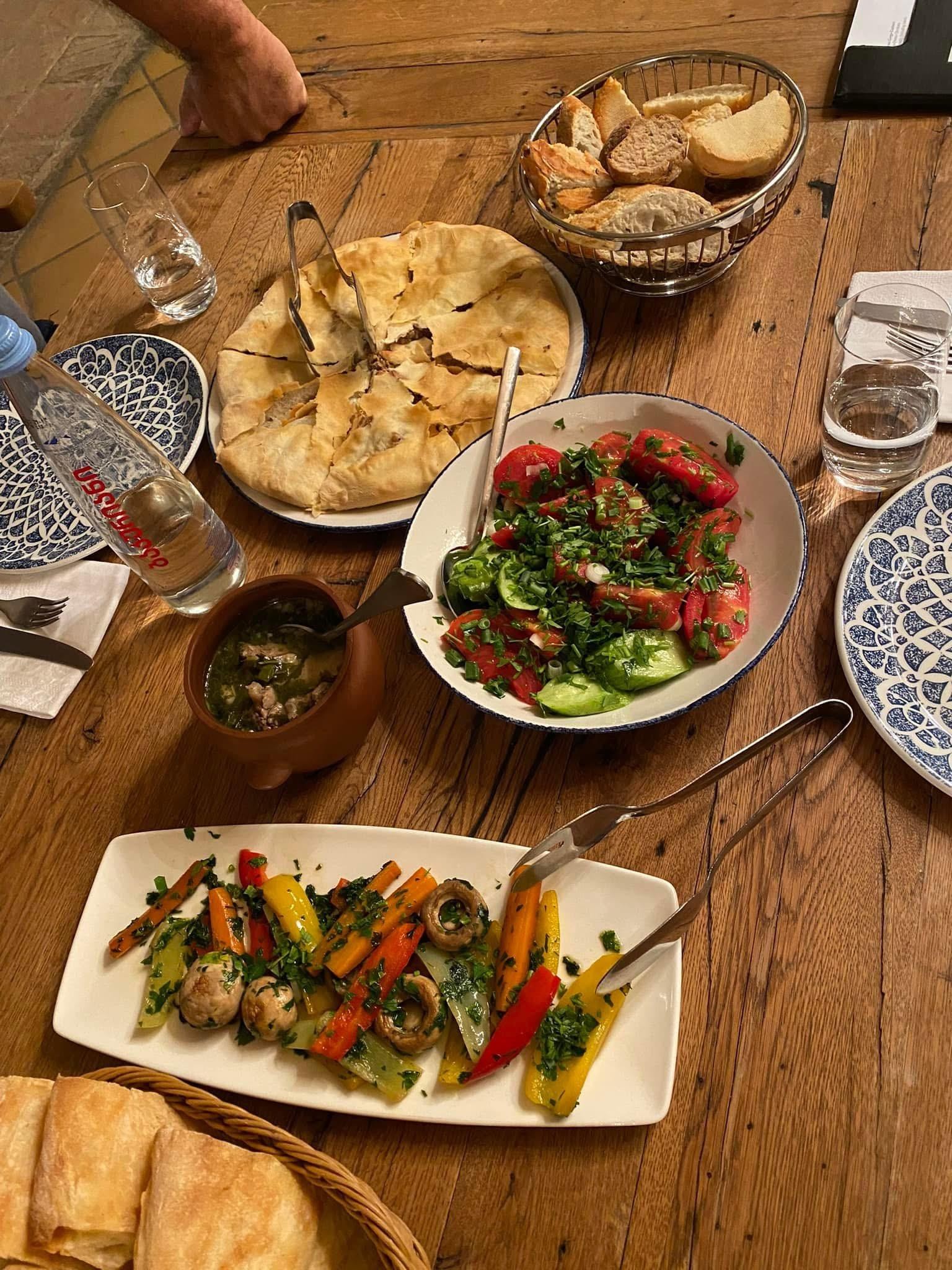 Tbilisi: Khinkali & Khachapuri Cooking Class with Meal