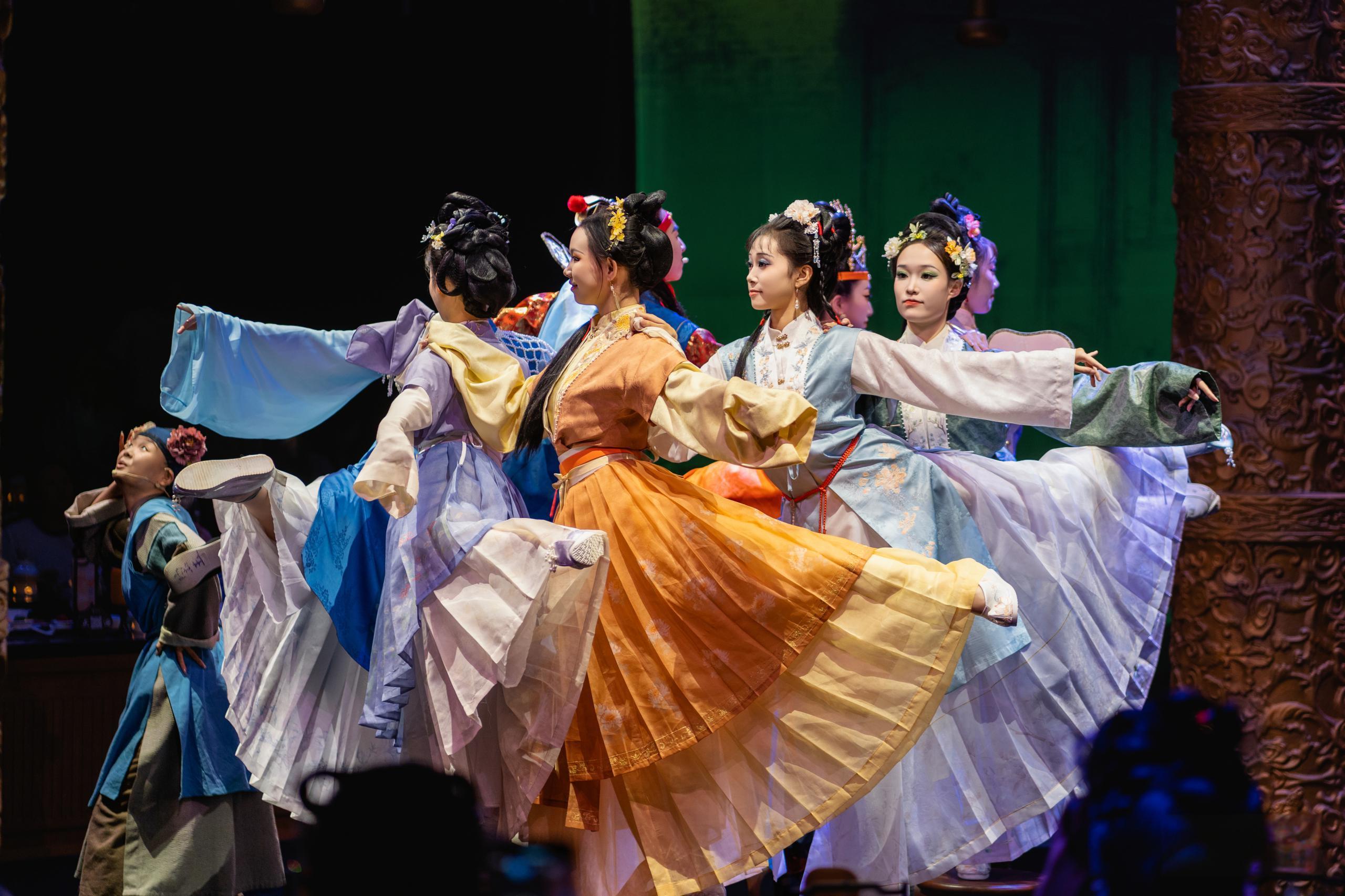 Beijing: Royal Cultural Dinner Show – YanWaiYan 3