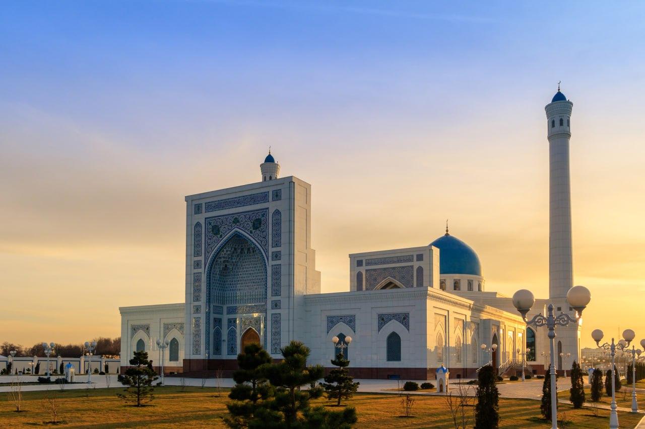 Tashkent: Guided City Tour with Private Transport