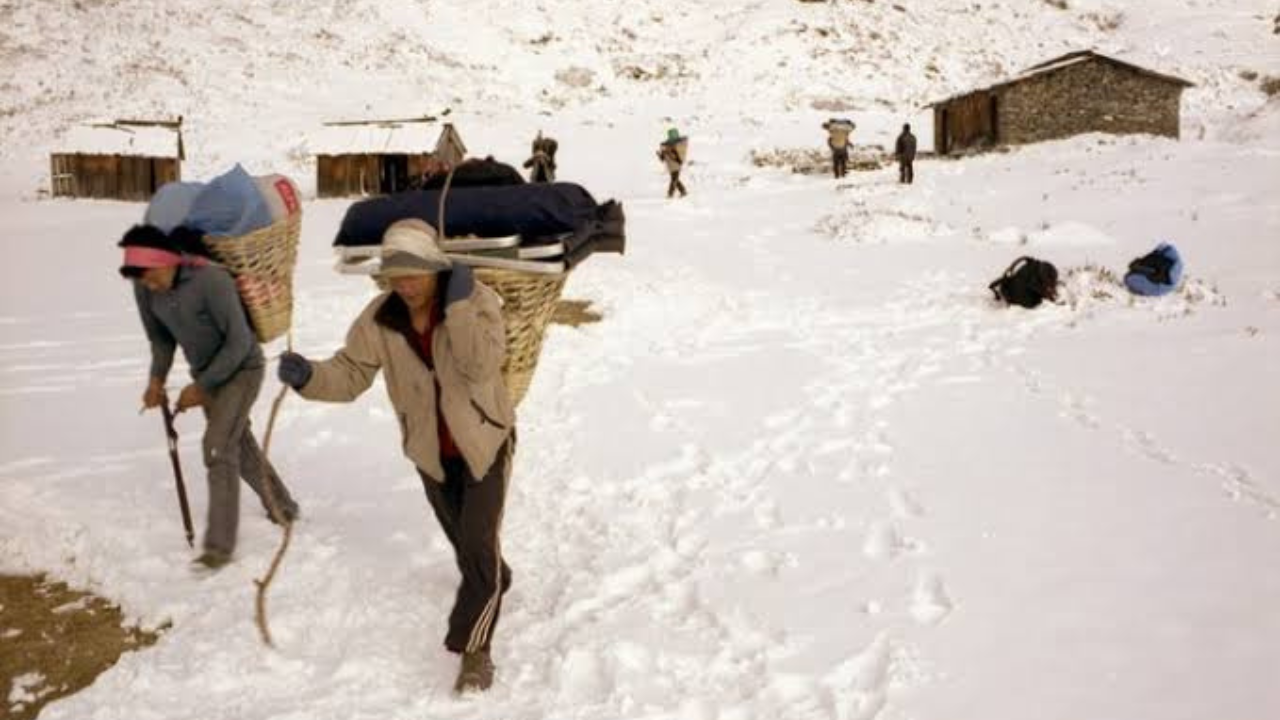 From Kathmandu: 10-Day Guided Sing La Pass Trek with Meals
