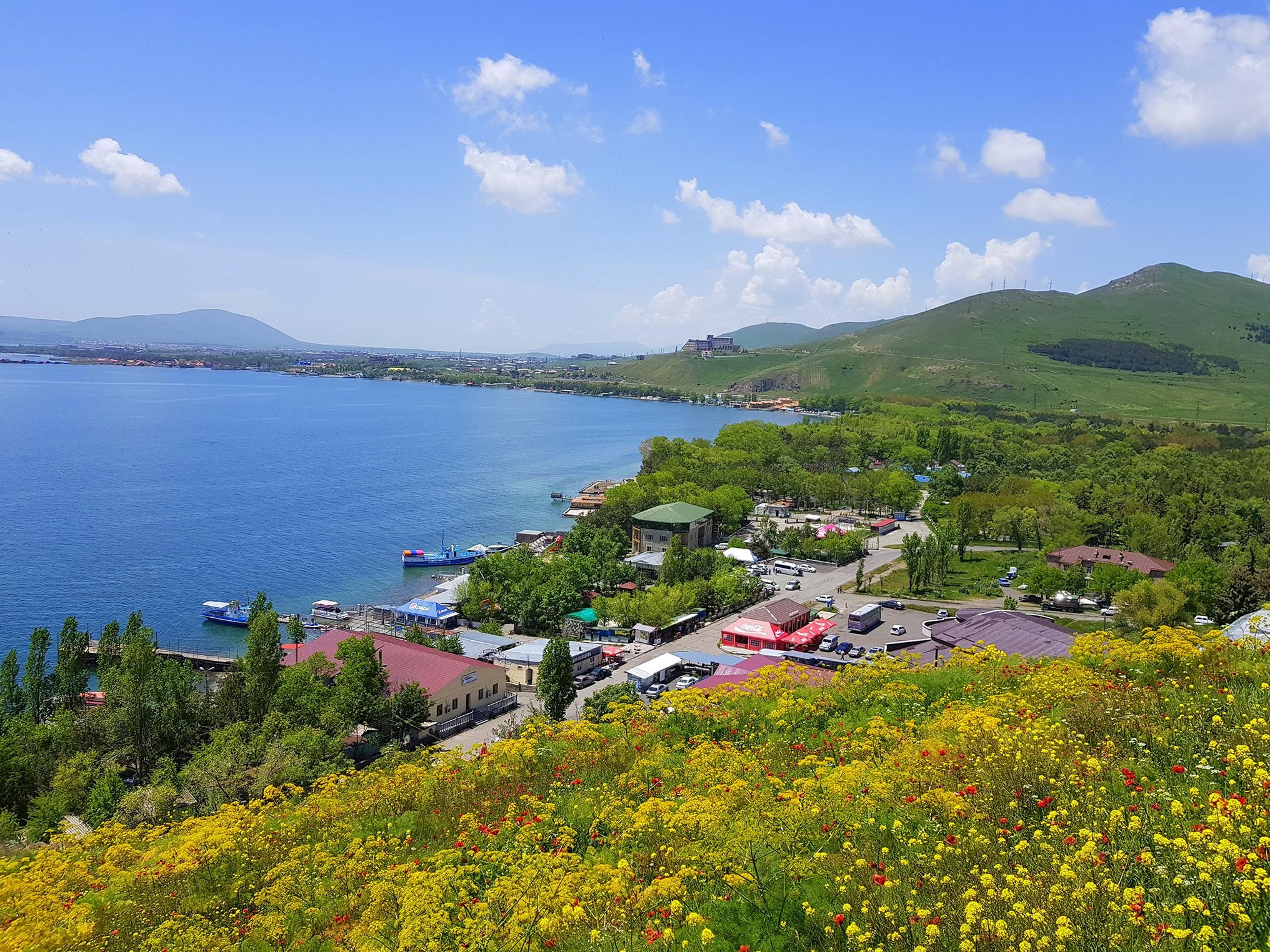 From Tbilisi: 2-Day Armenia Tour with Lake Sevan