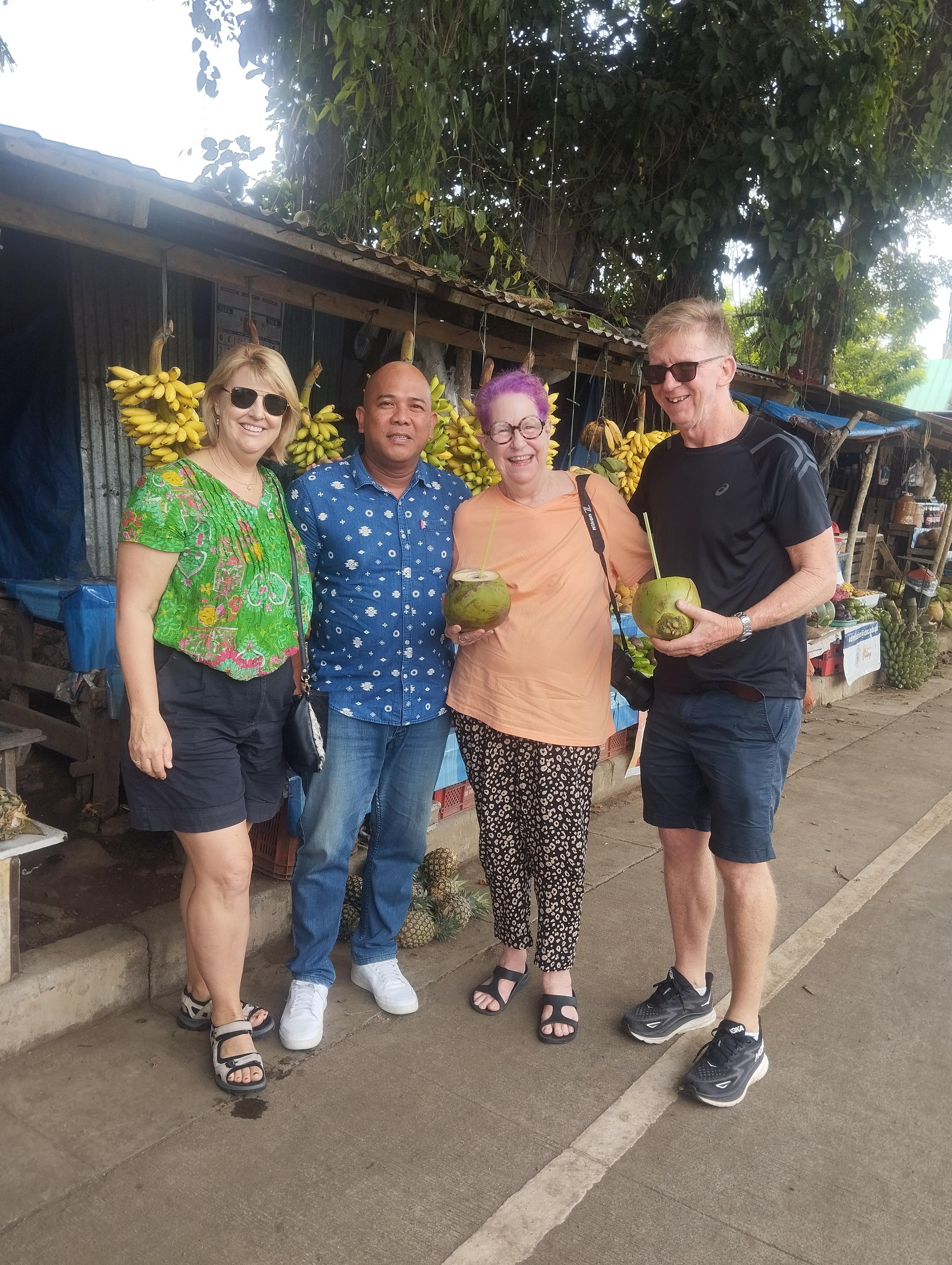 Manila: Private Tour! Tagaytay Highlands and Taal Volcano 2