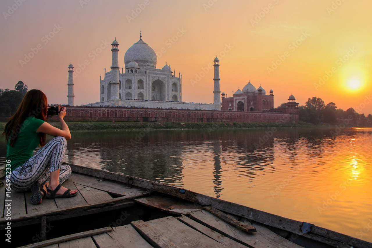 Delhi: 2 Days Taj Mahal & Delhi Guided Tour By Car 3