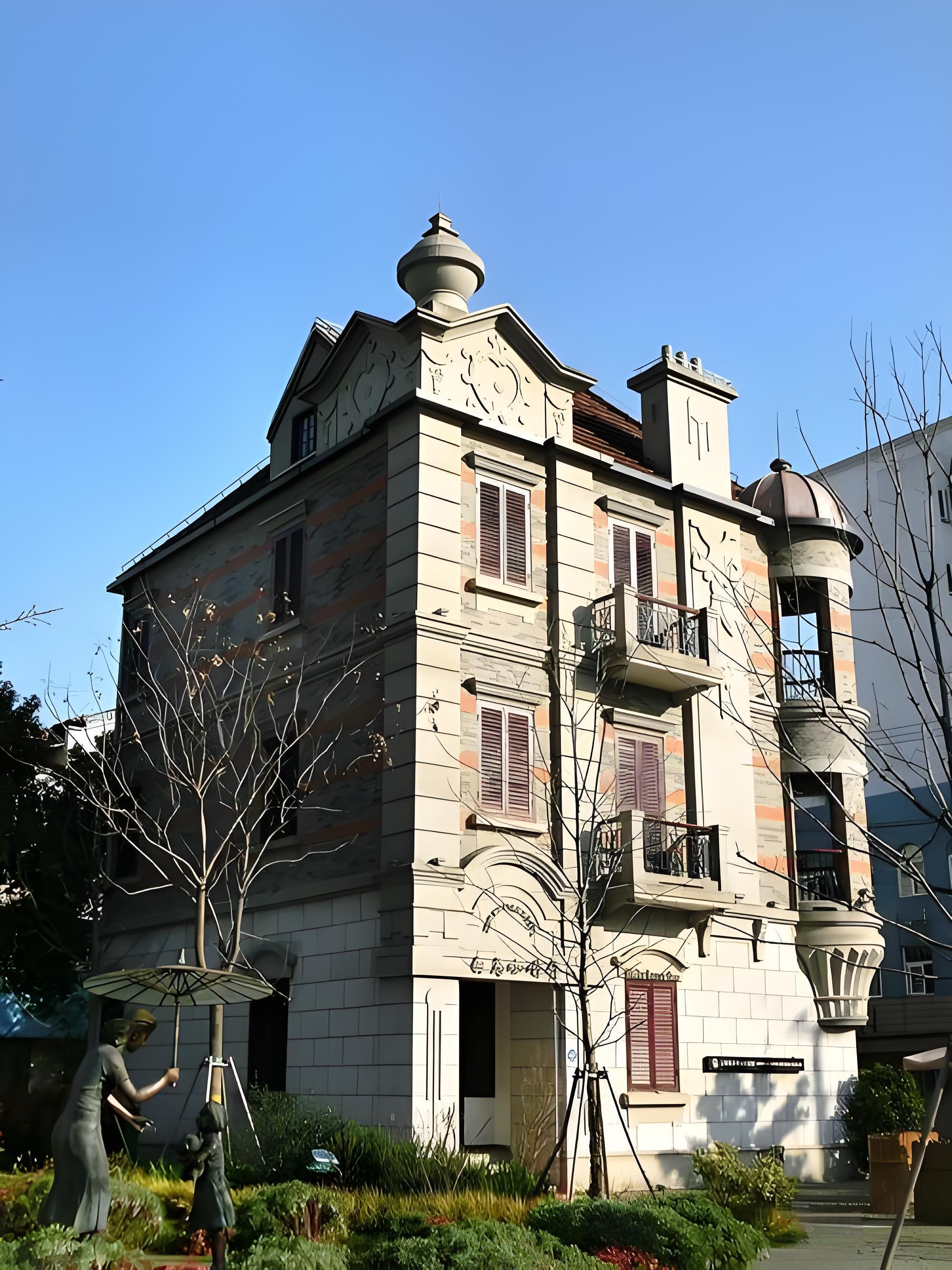 Shanghai: Explore Old Jewish Residences & River Cruise Tour 3