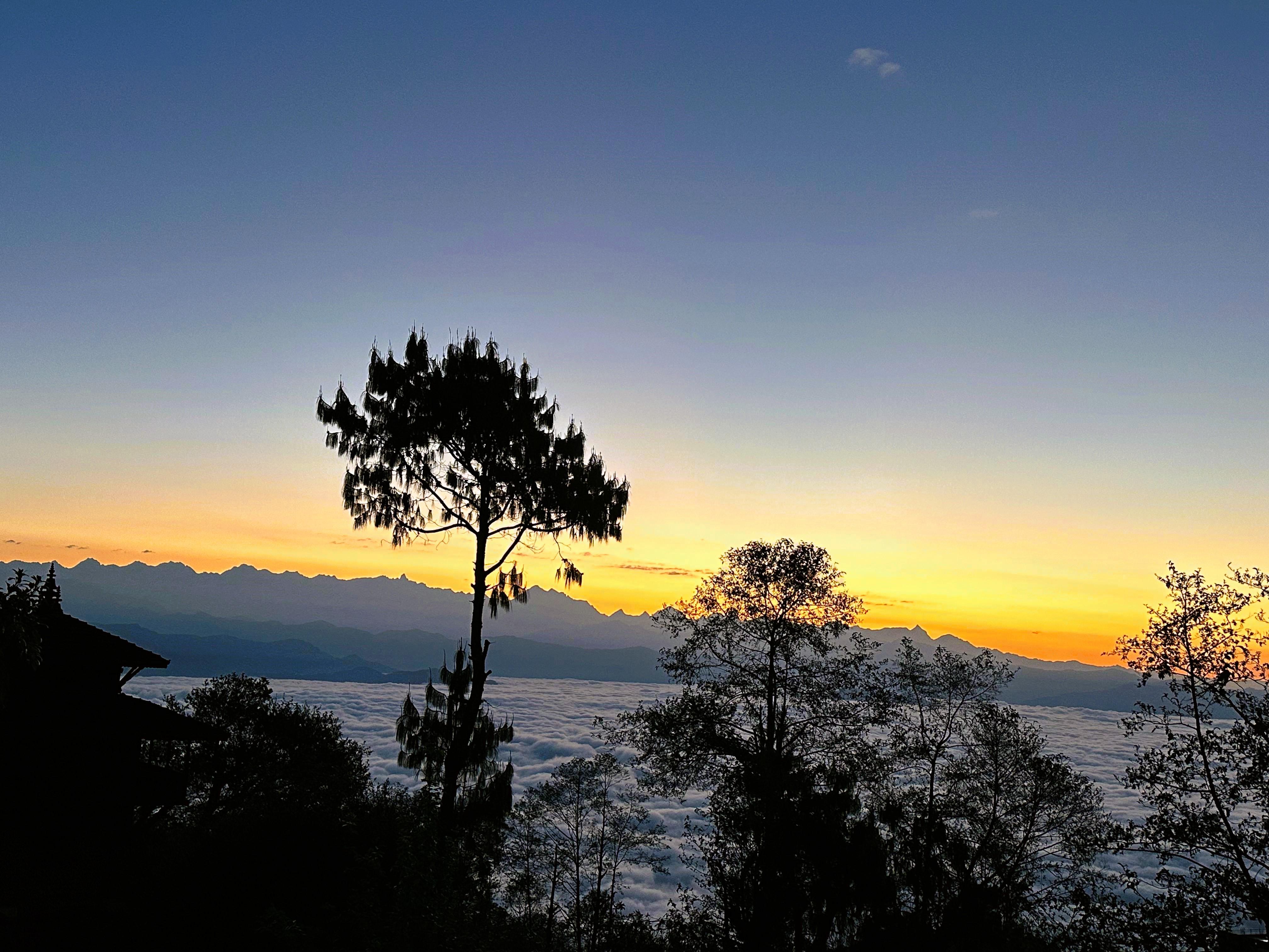 Kathmandu: Nagarkot Sunrise & Hiking to Changunarayan 2