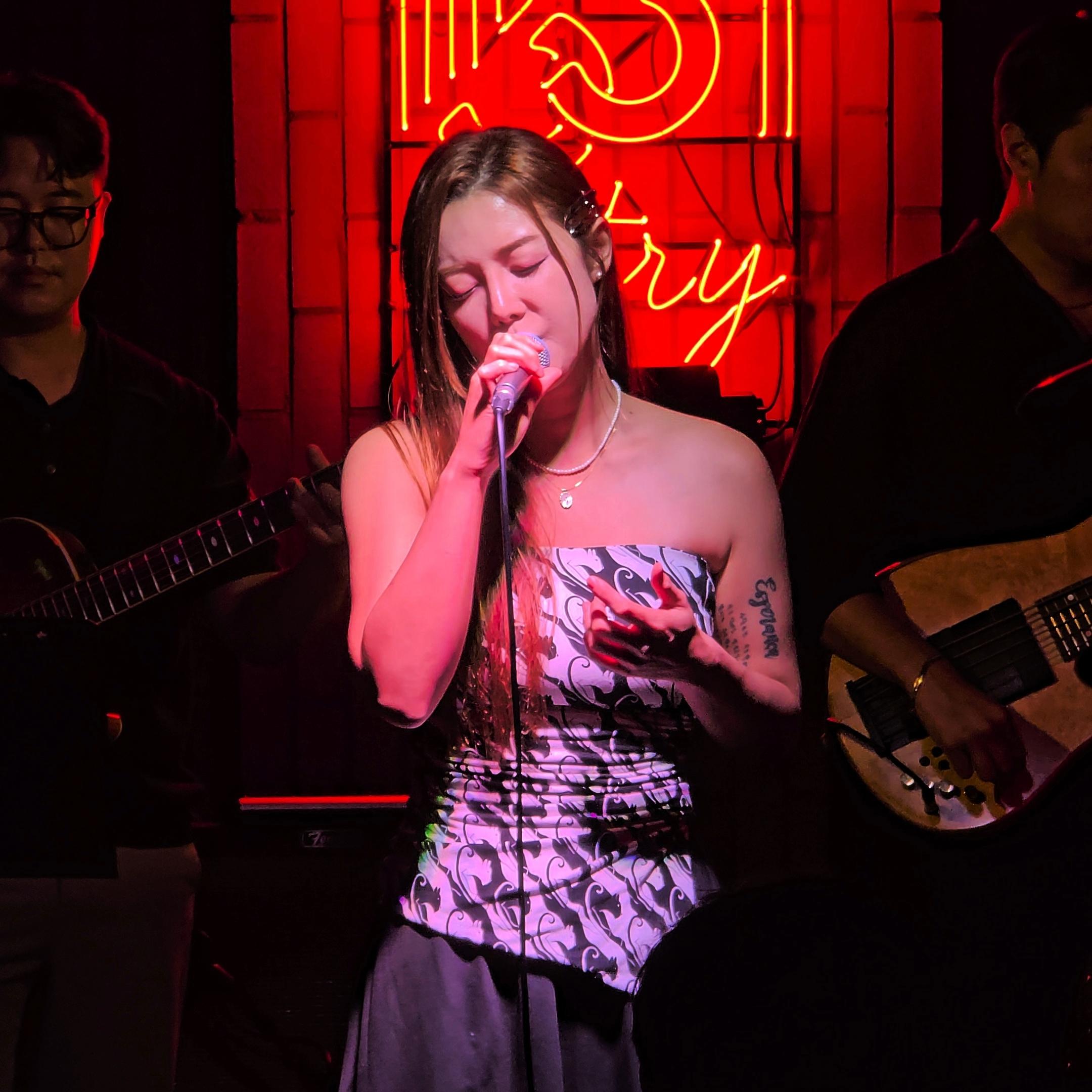 Seongsu Live Jazz Night at a Hip Local Jazz Club