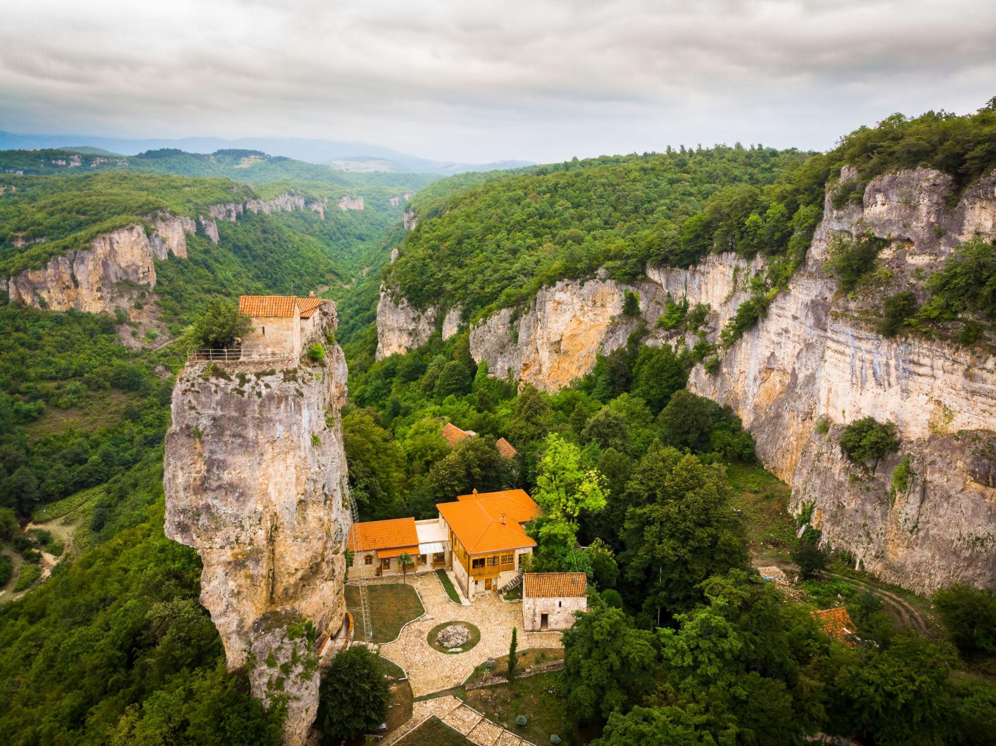Katskhi Phillar, Gelati & Motsameta Cathedrals, Cable cars & 2