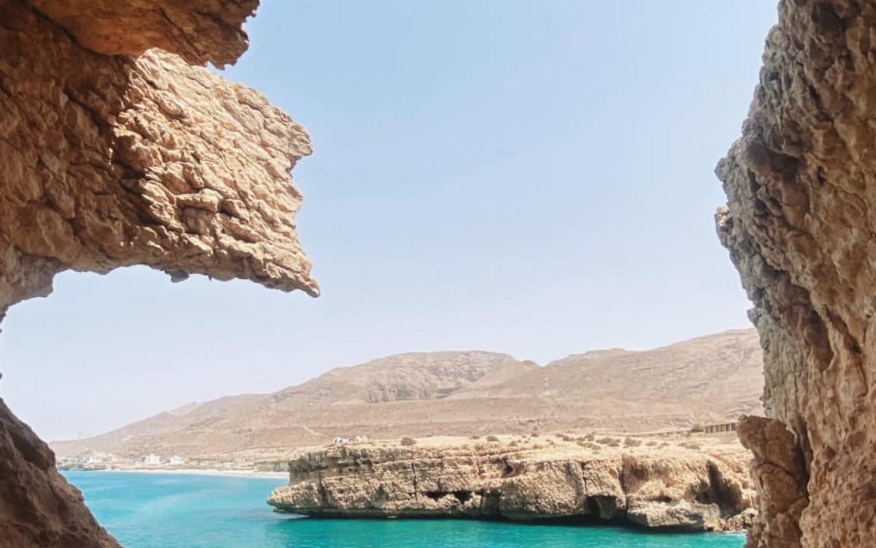 Muscat: Wadi Tiwi, Mibam, Frankincense Tree & Beach 4WD Tour 2