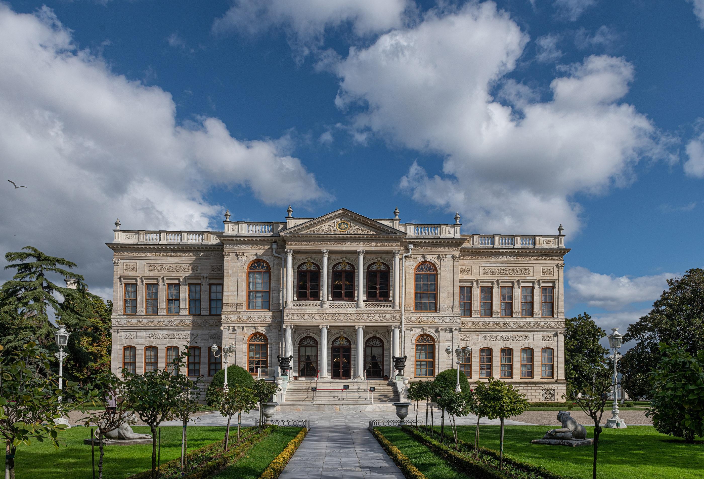 Guided Dolmabahce Palace Tour with Bosphorus Sunset Cruise