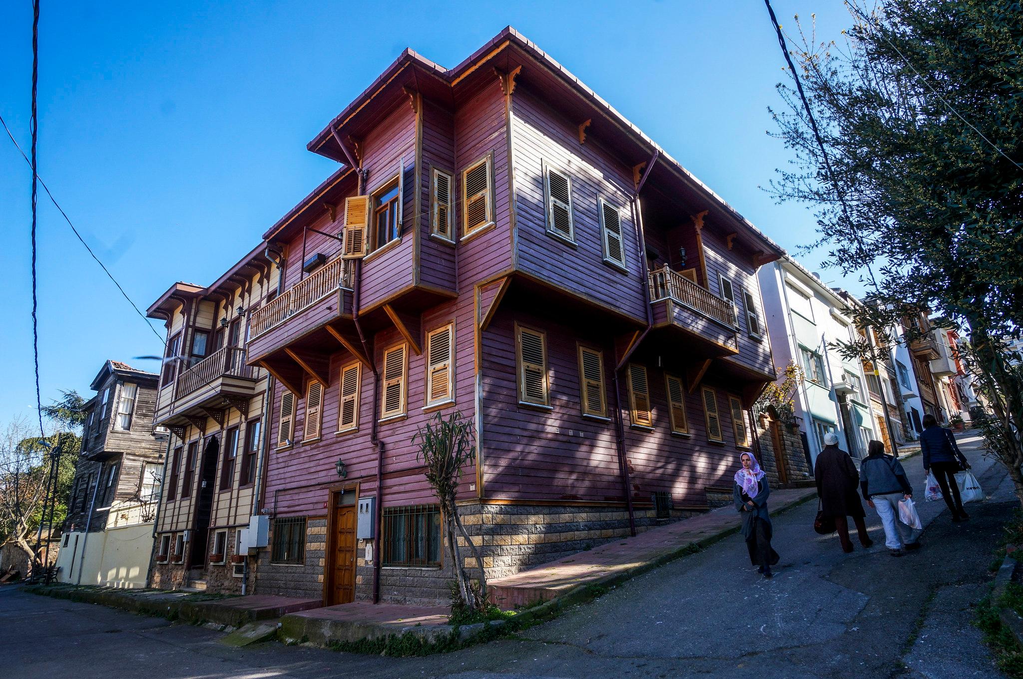 Istanbul Princes island Tour visiting 2 island 2