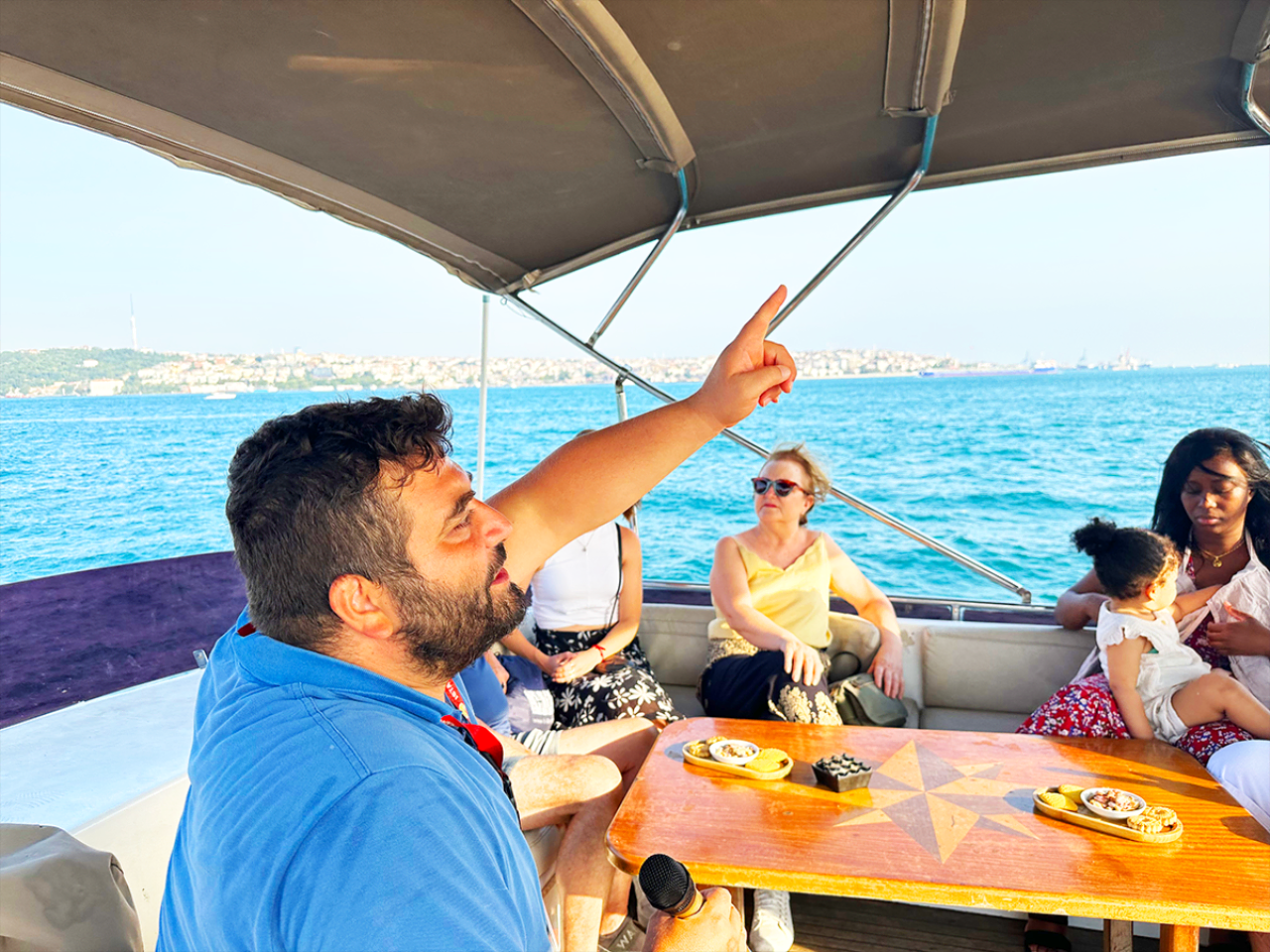 Istanbul: Bosphorus and Golden Horn Sunset Yacht Cruise 2