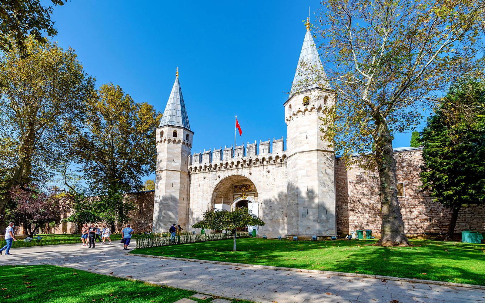 Istanbul: Topkapi Palace & Harem Skip-the-Line Entry Ticket