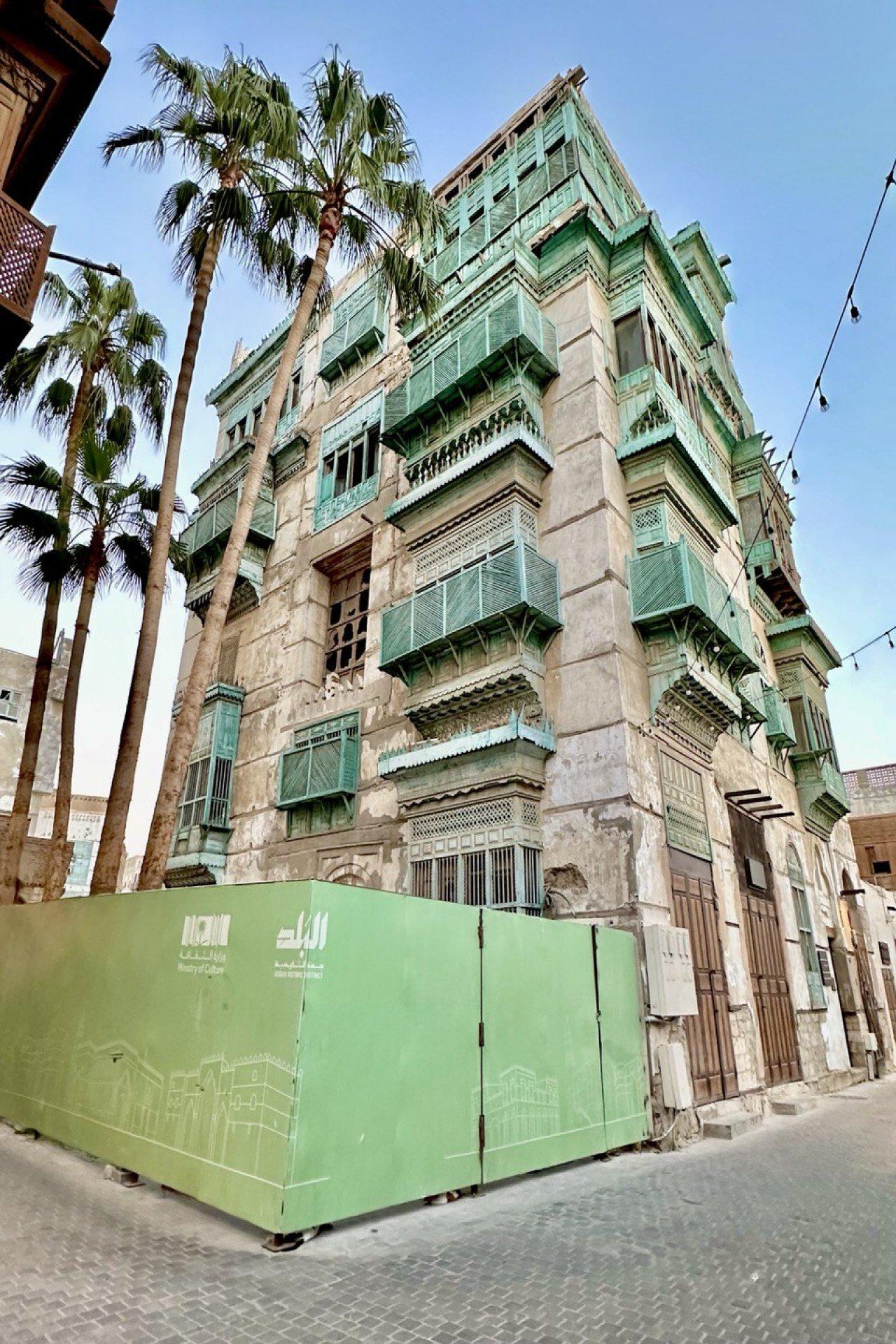 Jeddah: Historic District Tour by a Local licensed Guide 3