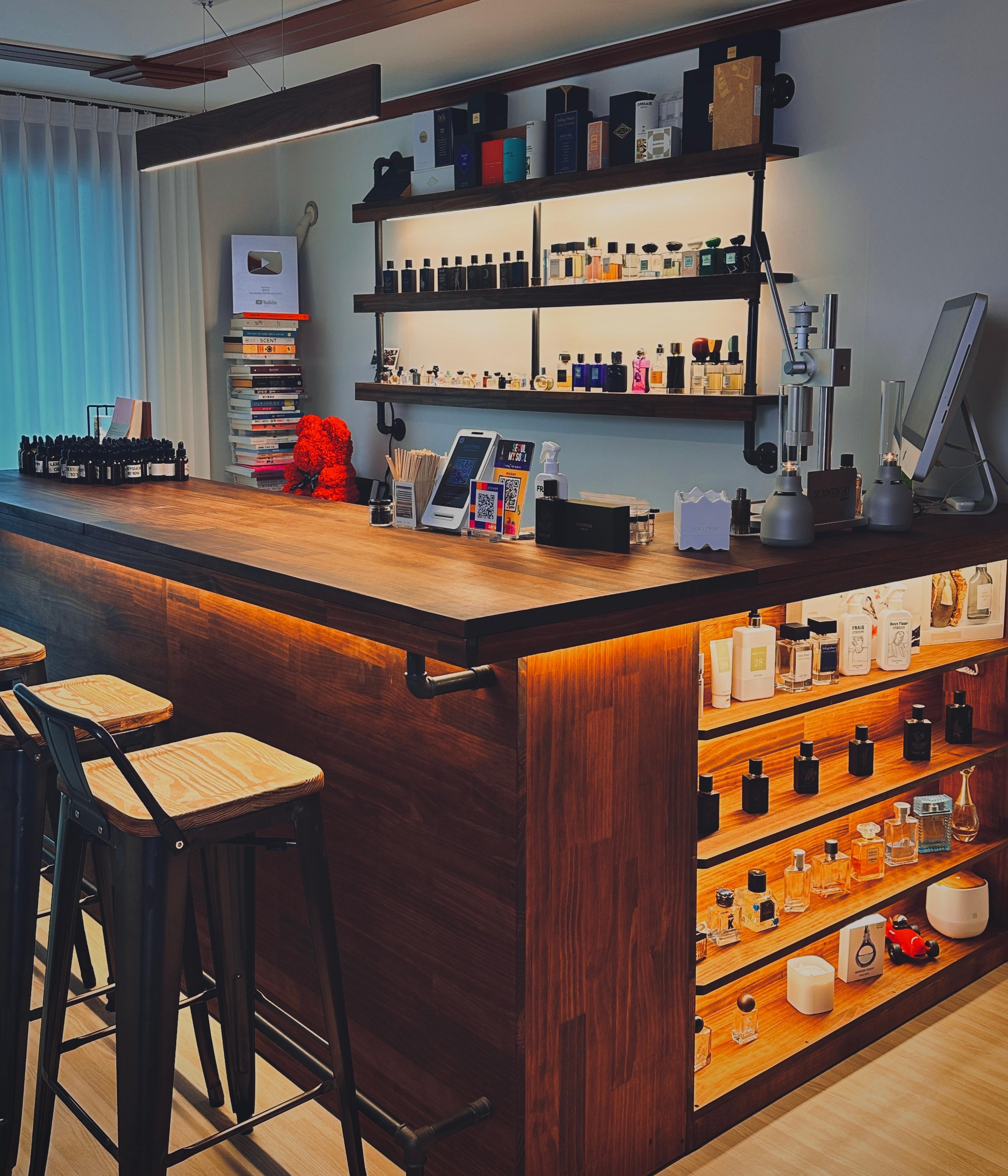 Seoul : Private Perfume-Making Class with Korean Artistry