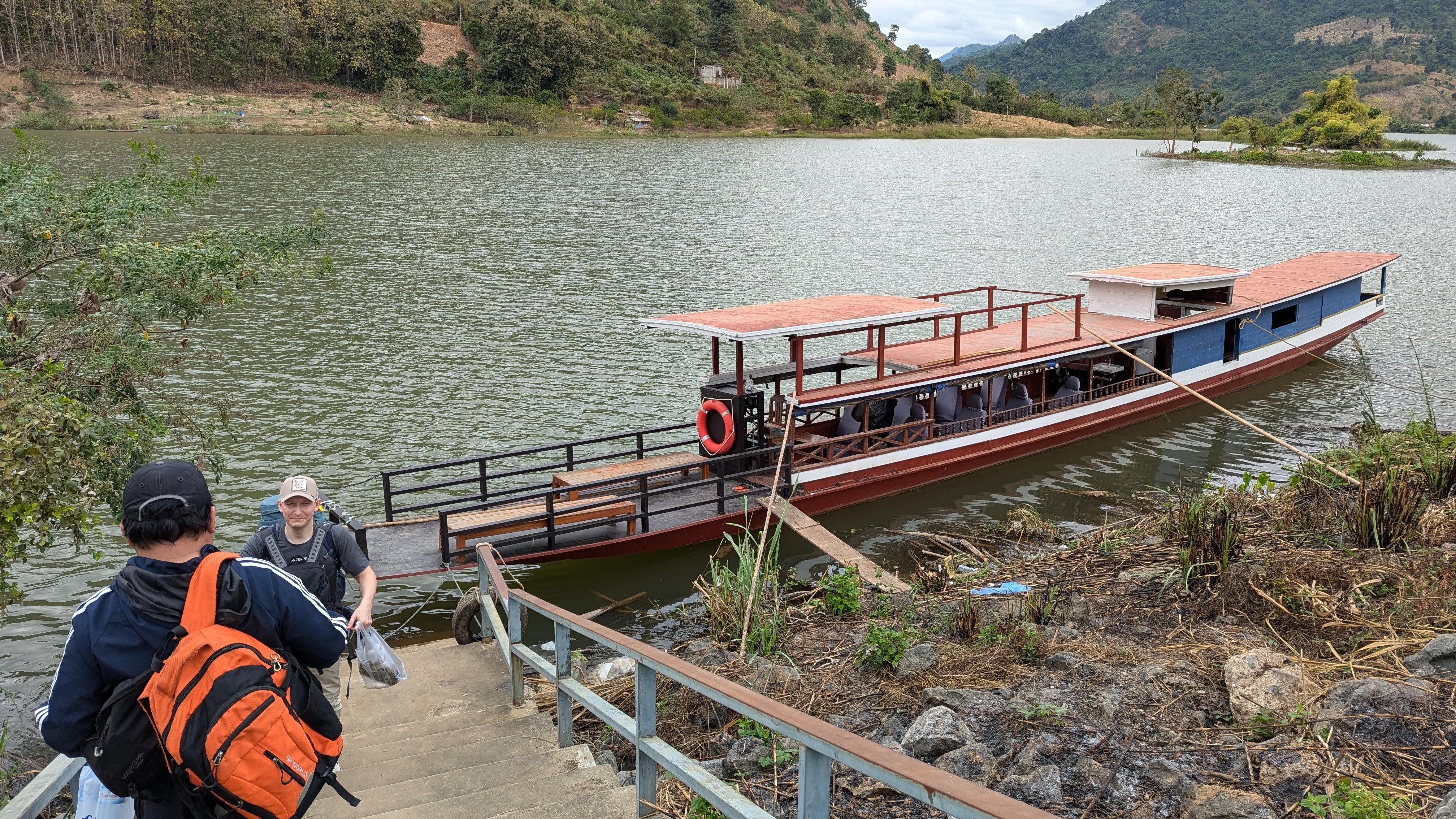 Luang Prabang to Nong Khiaw: Boat Transfer with Lunch 2