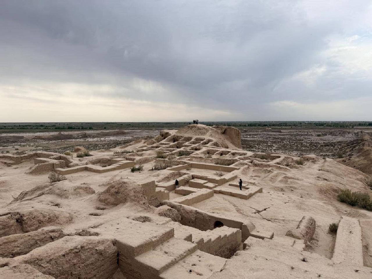 Bukhara: Transfer to Khiva with Fortresses and Lake Visit 3