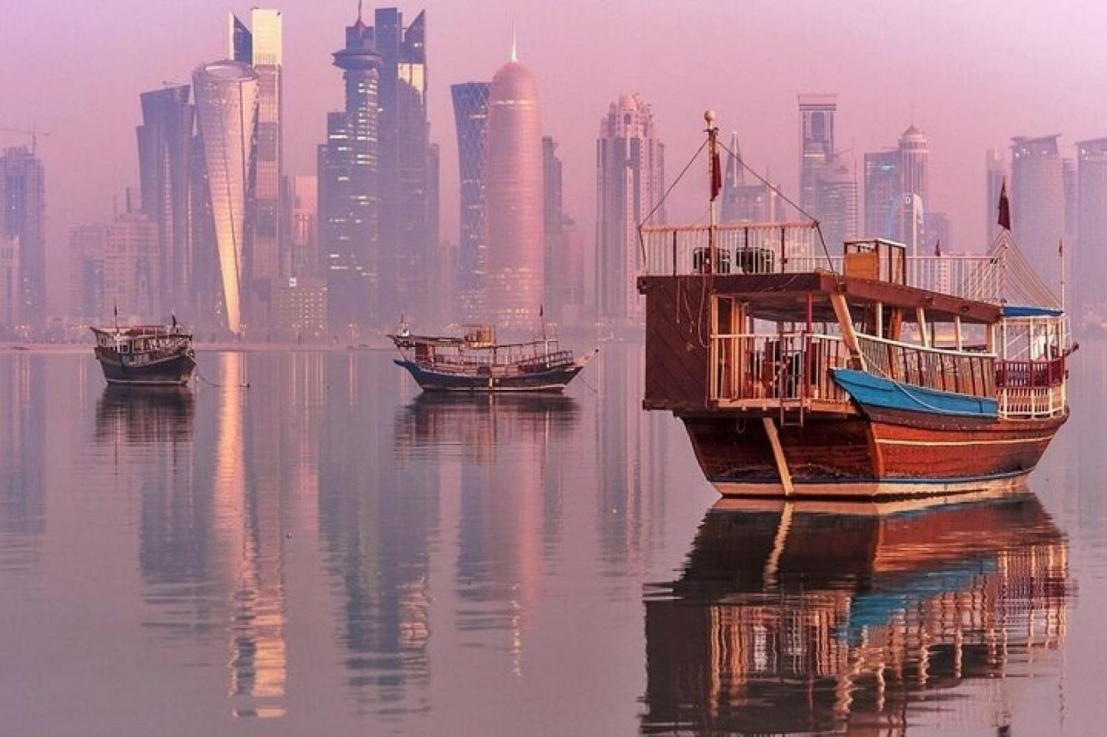 Doha: Half-Day Desert Safari, Inland Sea Visit & Dhow Cruise 2
