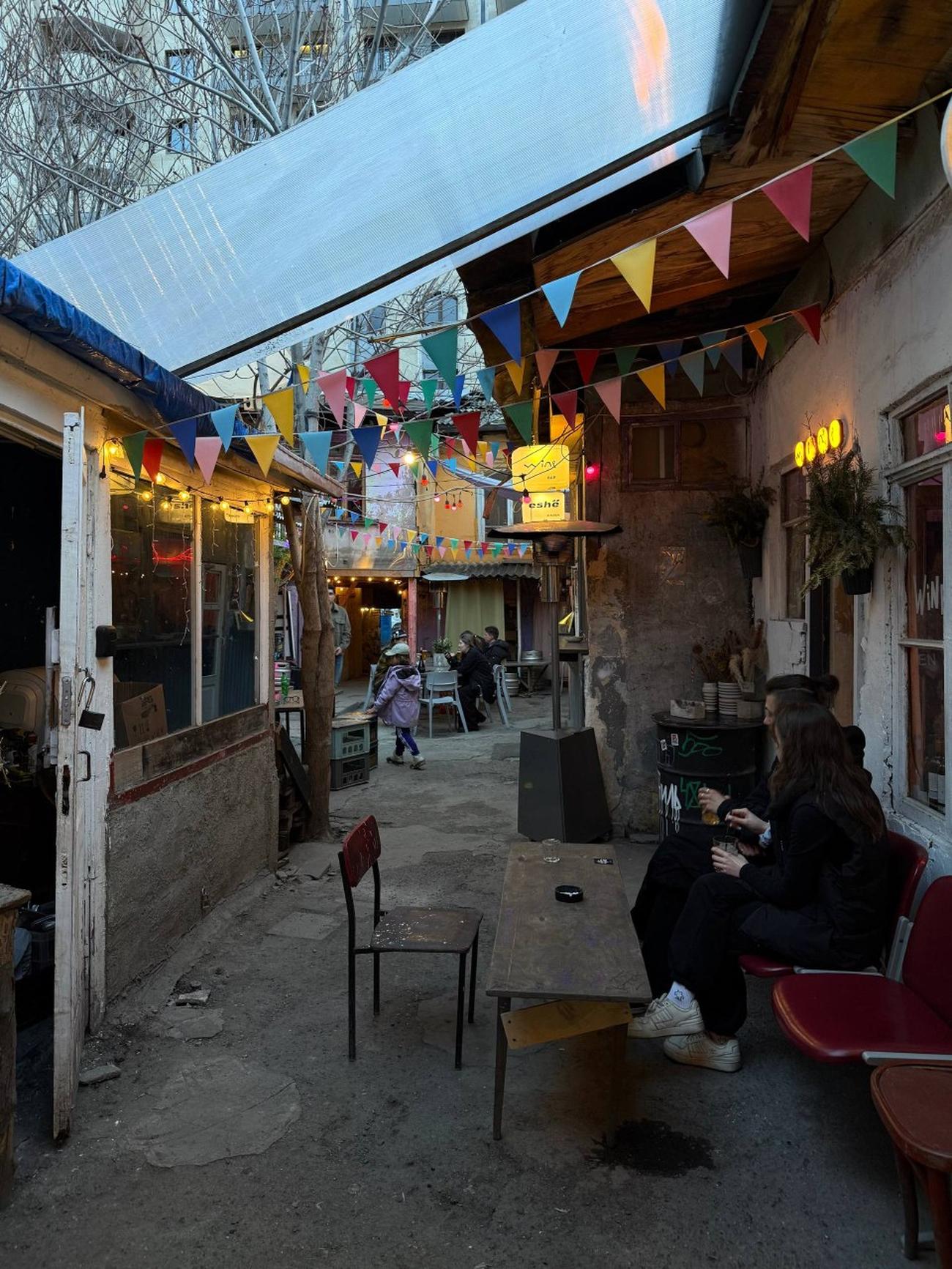 Yerevan Tour & Distillates Tasting in 100-Year Courtyard 2