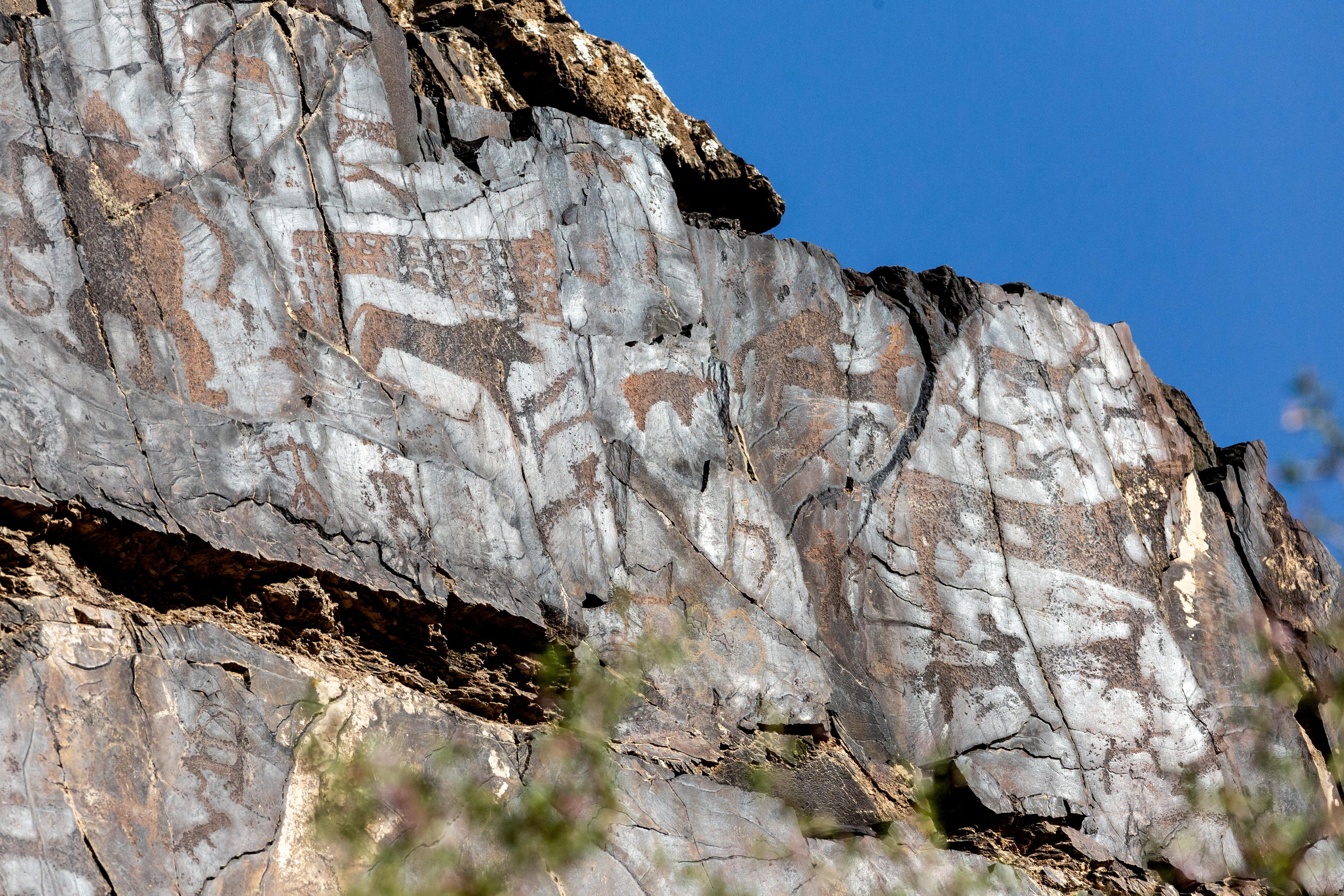 Visit to Ukhum (Nurata Mountains), petroglyphs, and donkey ride (3 days) 3