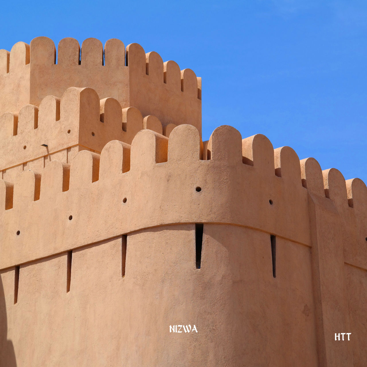 From Muscat: Nizwa, Bahla, and Jabrin Tour with Forts