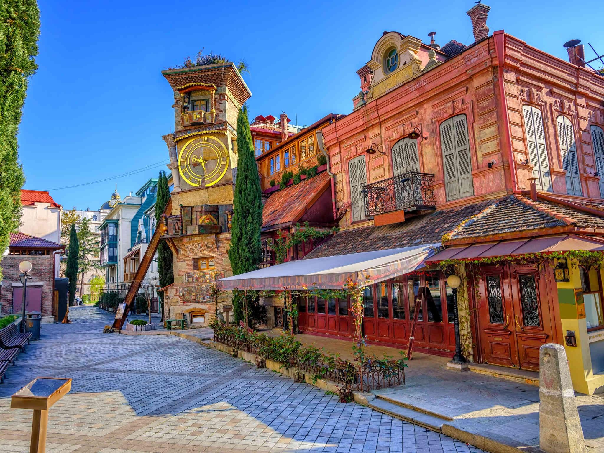 Yerevan to Tbilisi Round Trip: Walking Tour & Wine Tasting