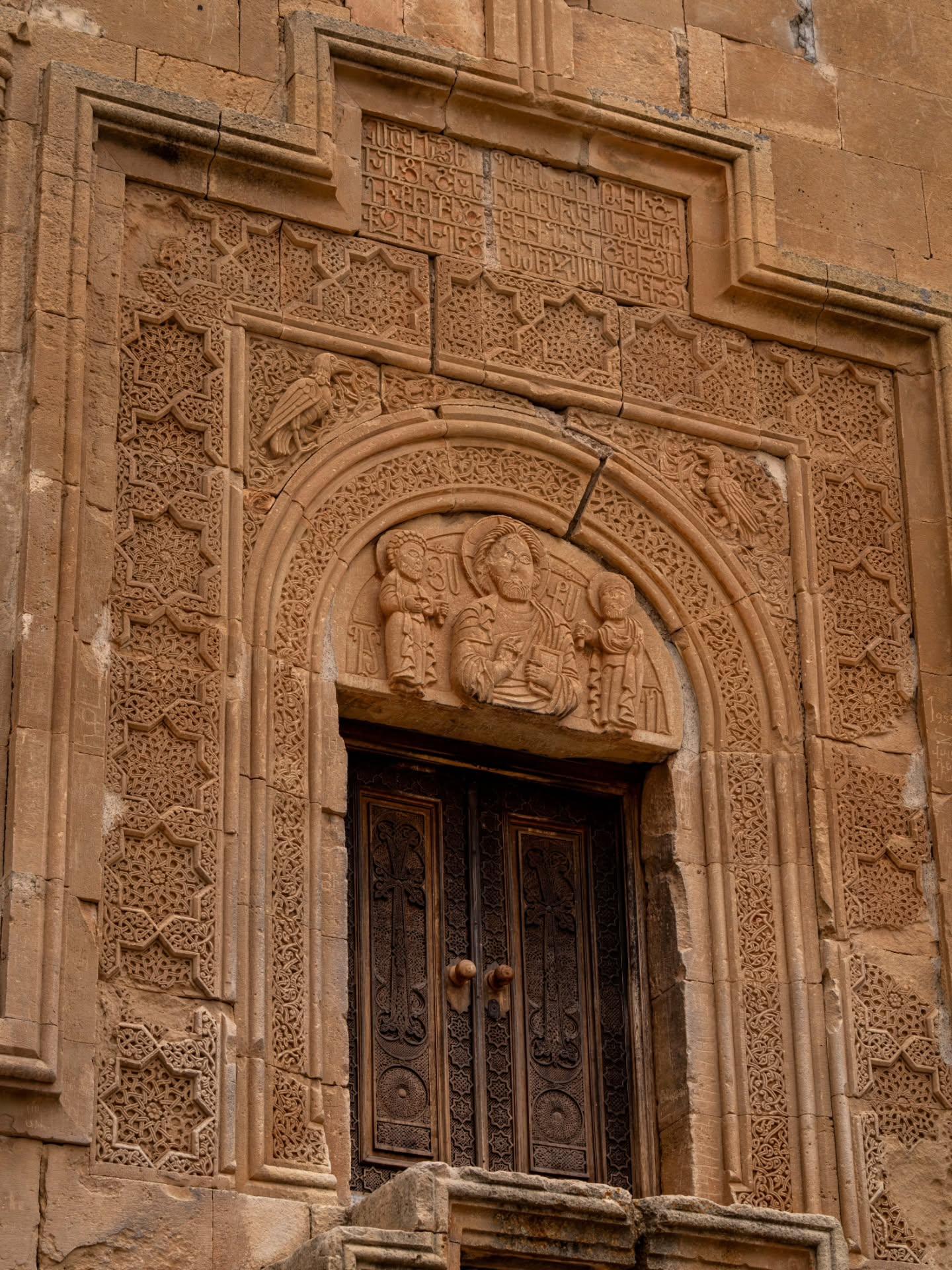 Yerevan: Khor Virap, Areni, Angels Canyon, & Noravank Tour 3