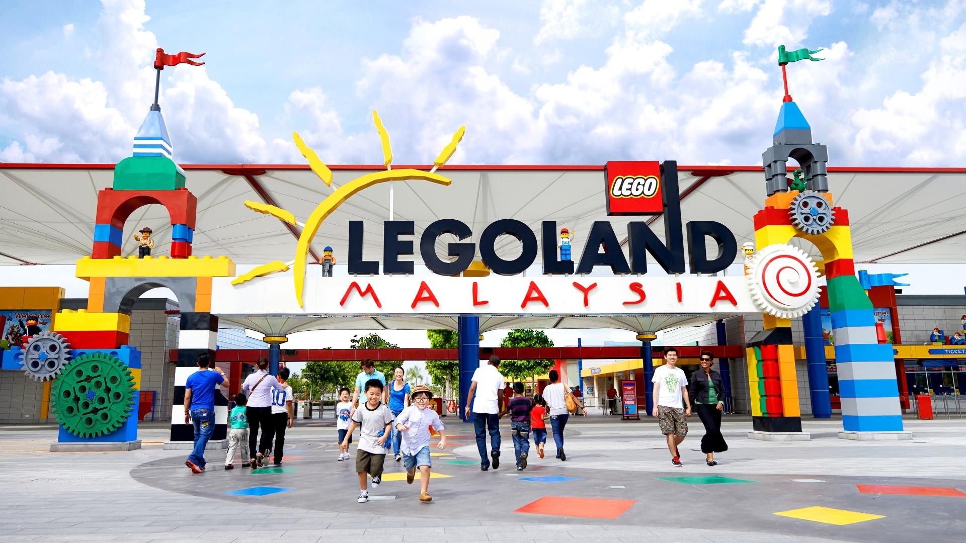 LEGOLAND Malaysia Ticket with Roundtrip Transfers 3