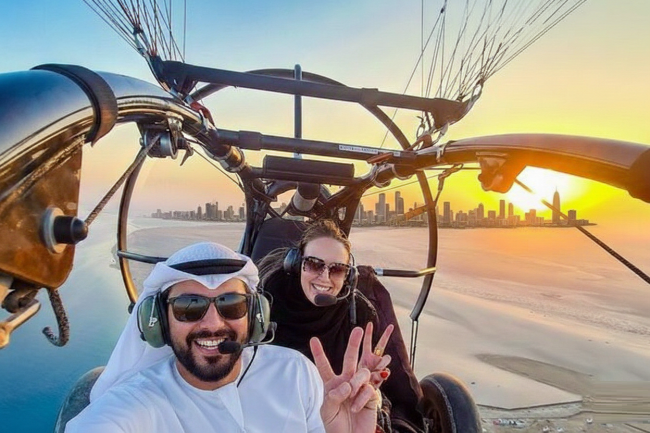 Qatar: Paratrike Flight over the Desert & Coast with Pickup