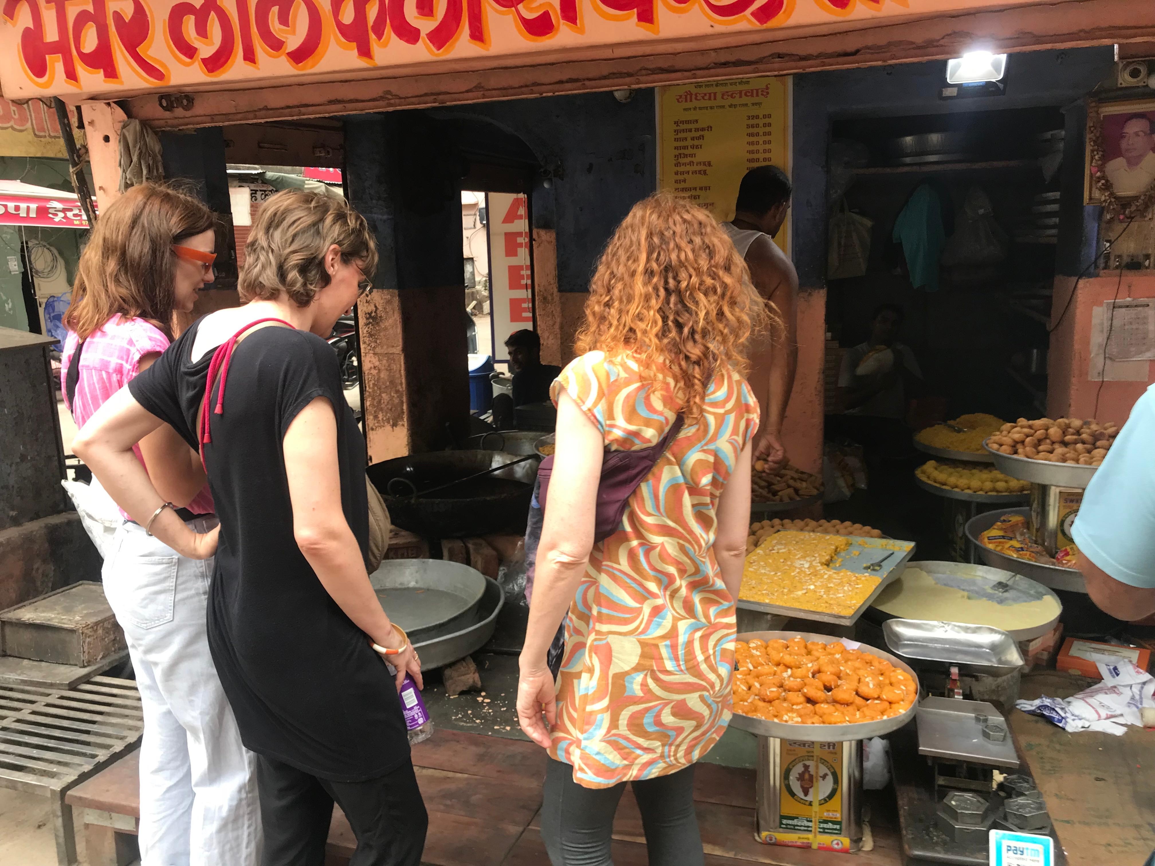 Heritage Walk & Street Food Tasting in Jaipur 2