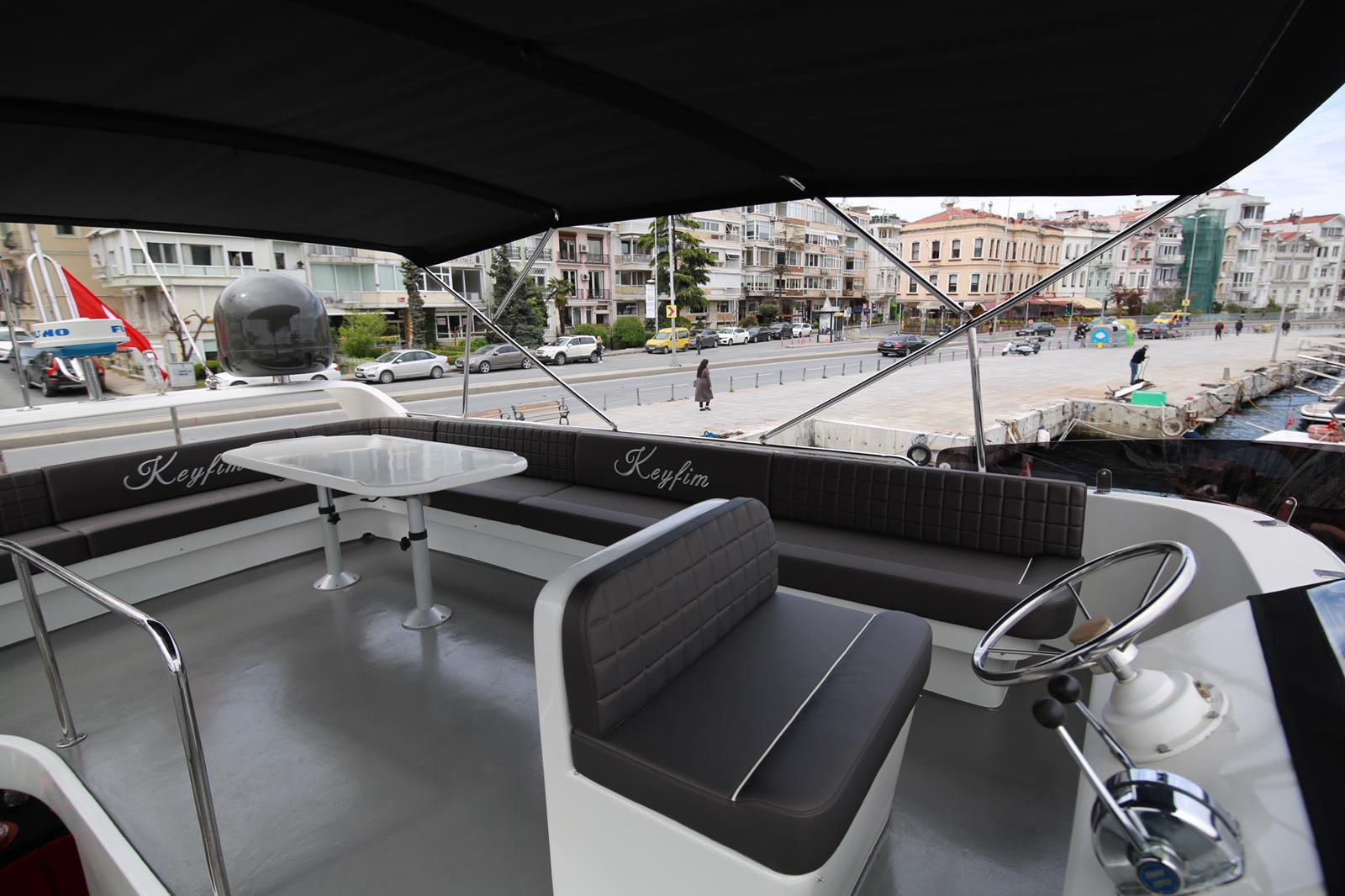 Istanbul: Luxury Yacht Experience on the Bosphorus 3