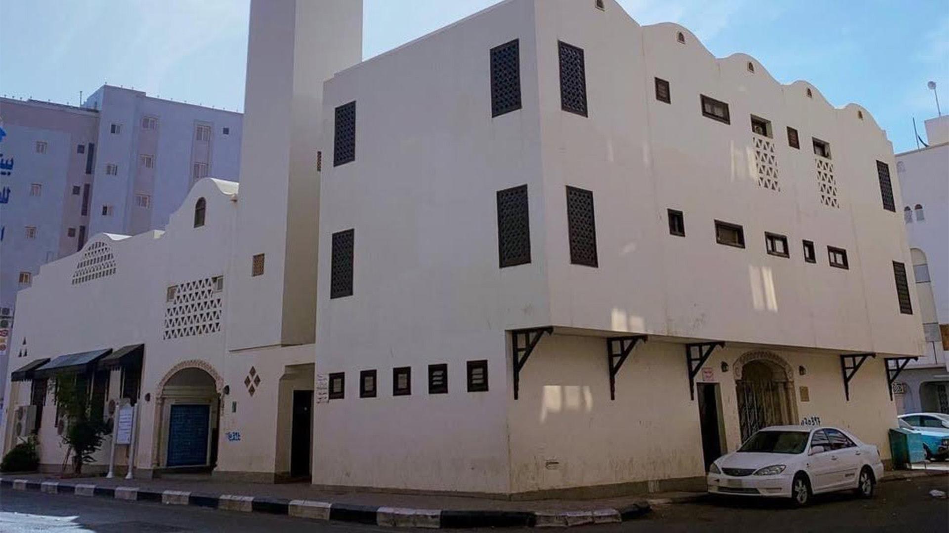 Madinah Experience with optional lunch from Madinah 3