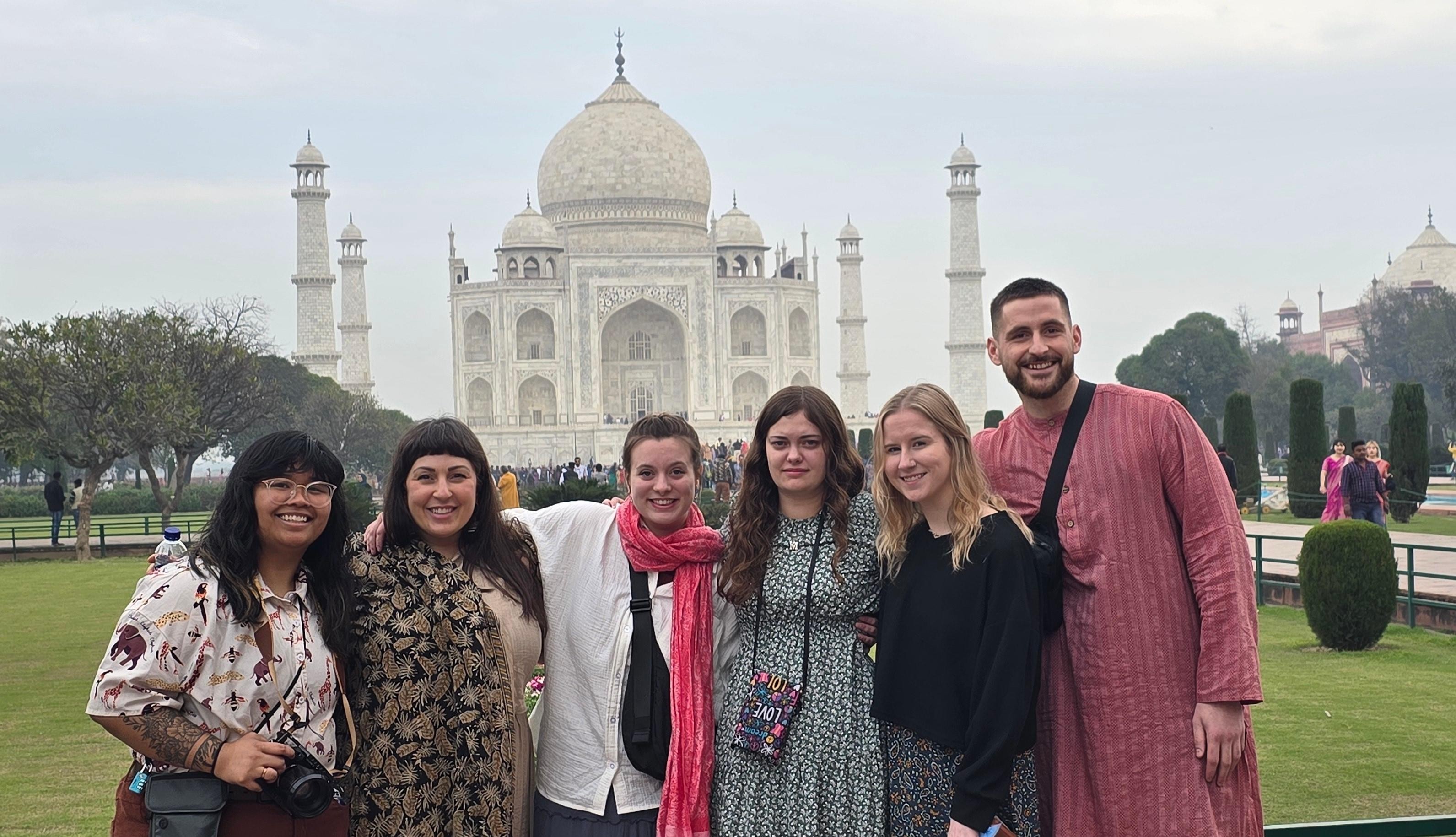 From Delhi: Taj Mahal Sunrise Tour with Skip-the-Line Ticket 3