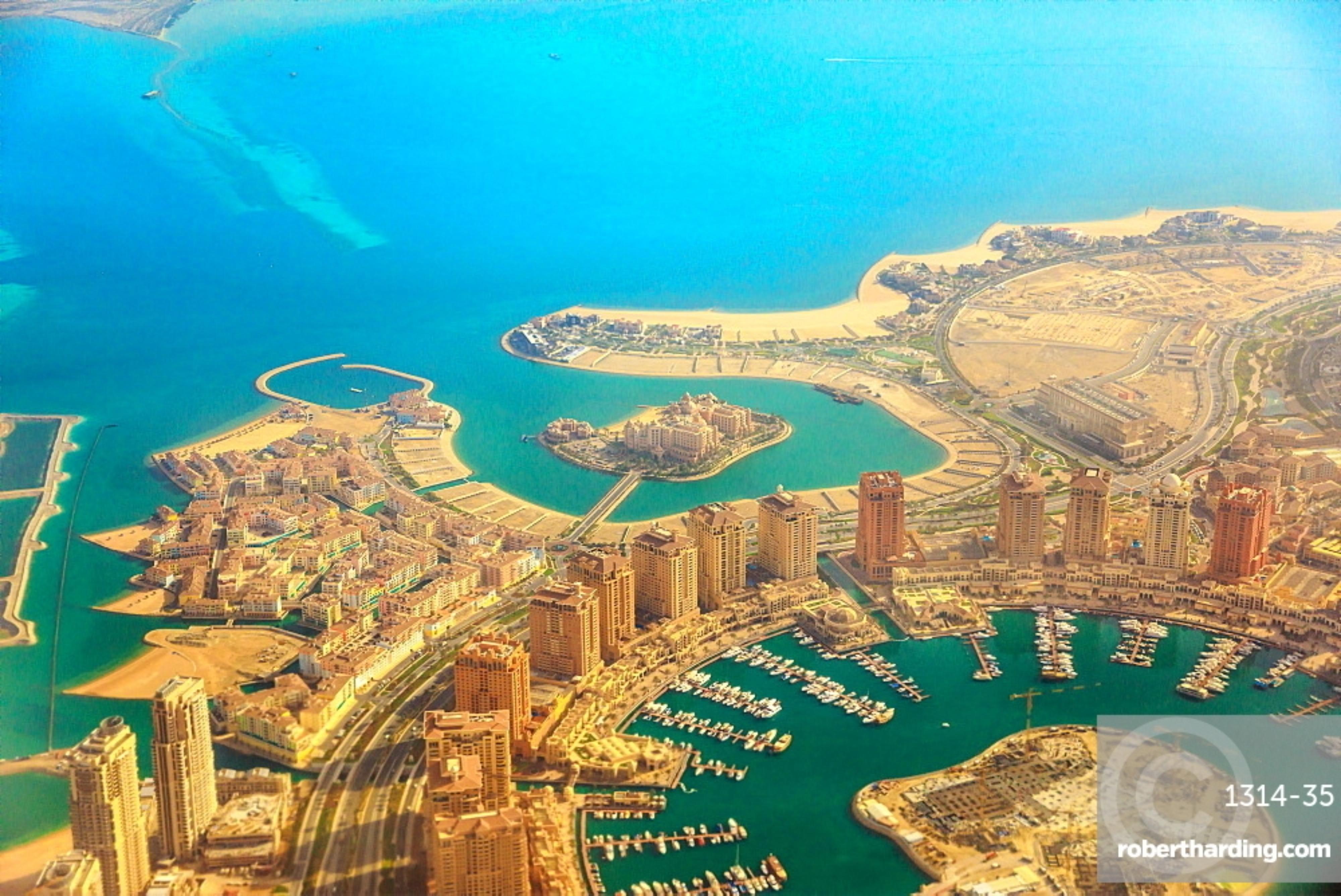 West Bay, Doha: Parasailing Up to 150 Meters High