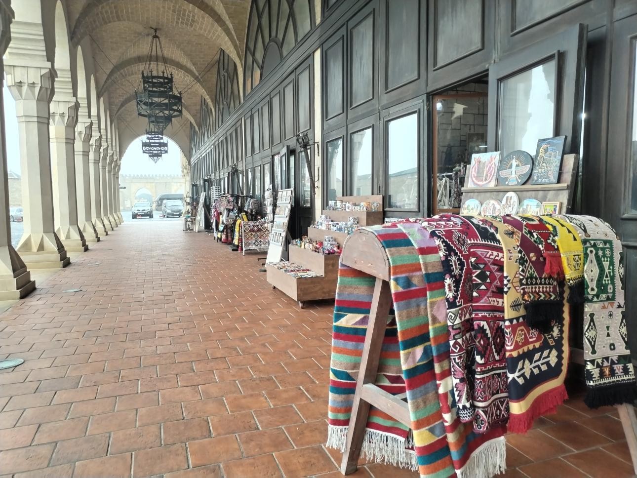 Baku: Full-Day Private 4-Stop Shopping Tour 2