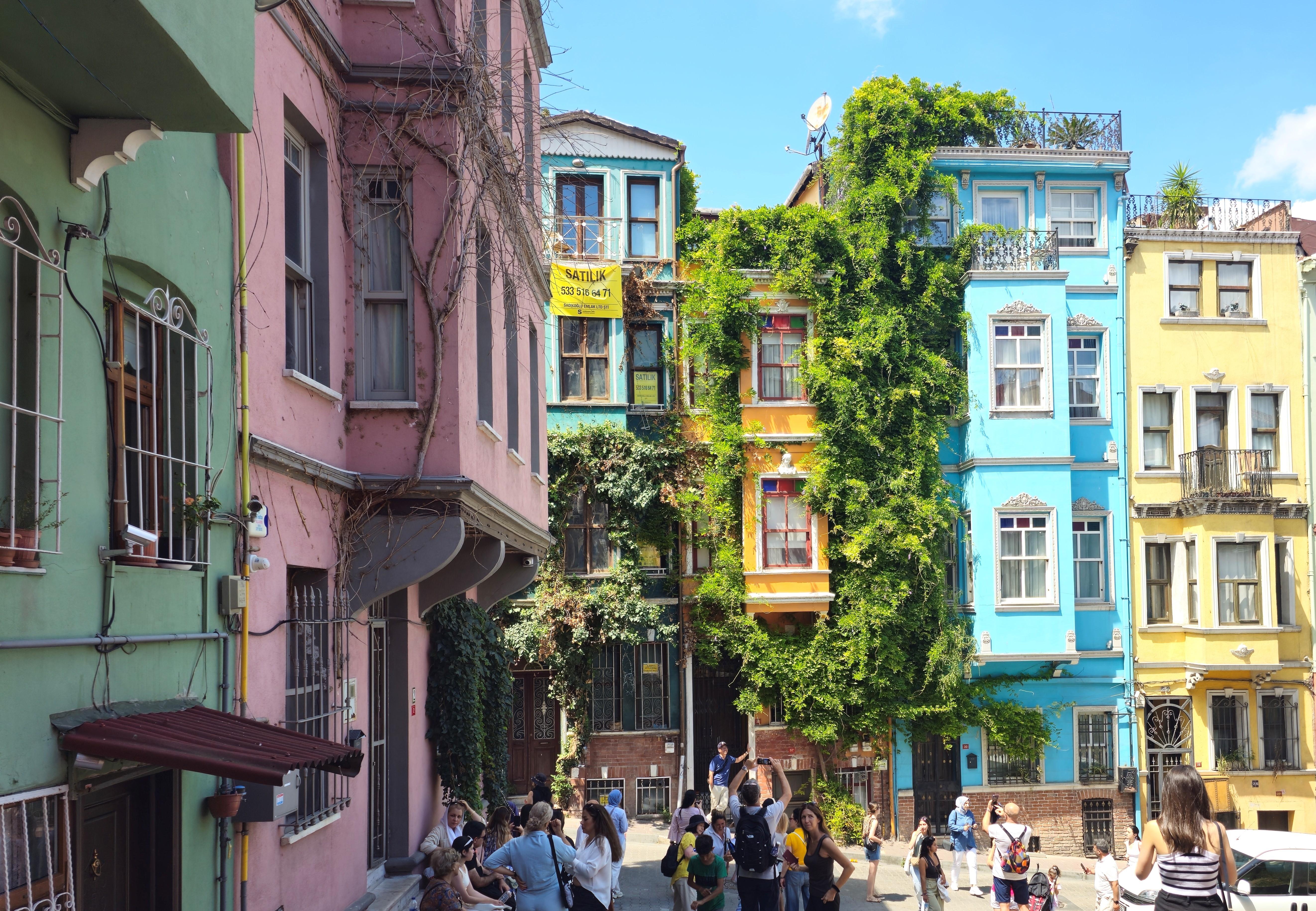 Istanbul: Fener & Balat Guided Tour through Colored Streets 2