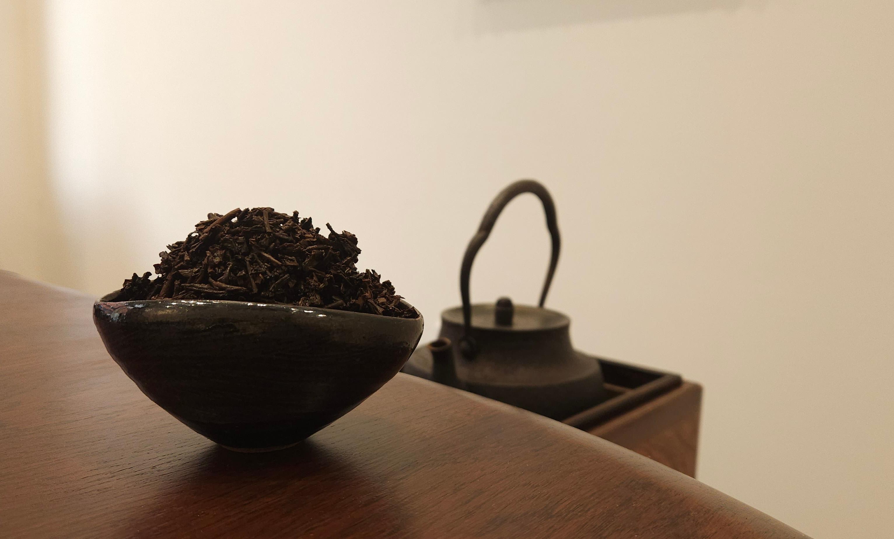 Busan: Join a Tea Ceremony & Create a Calligraphy Memento 3