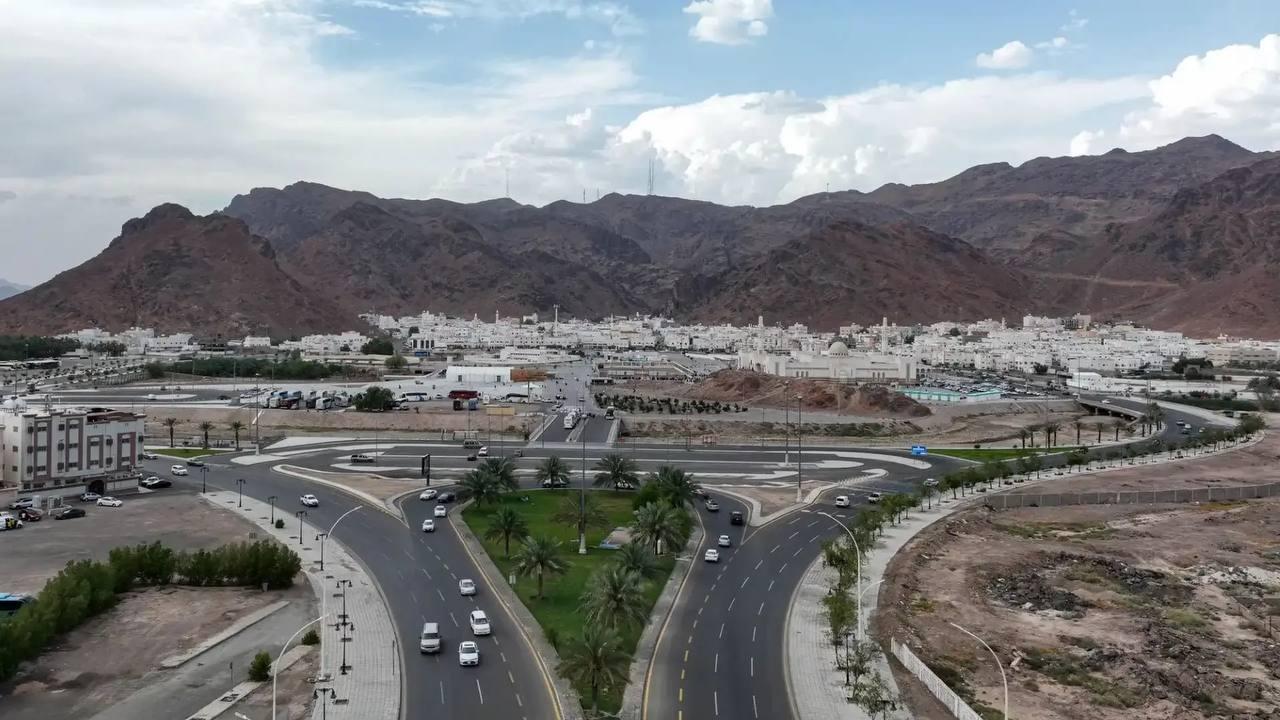 Medina: A tour of Medina's holy sites without a guide 3