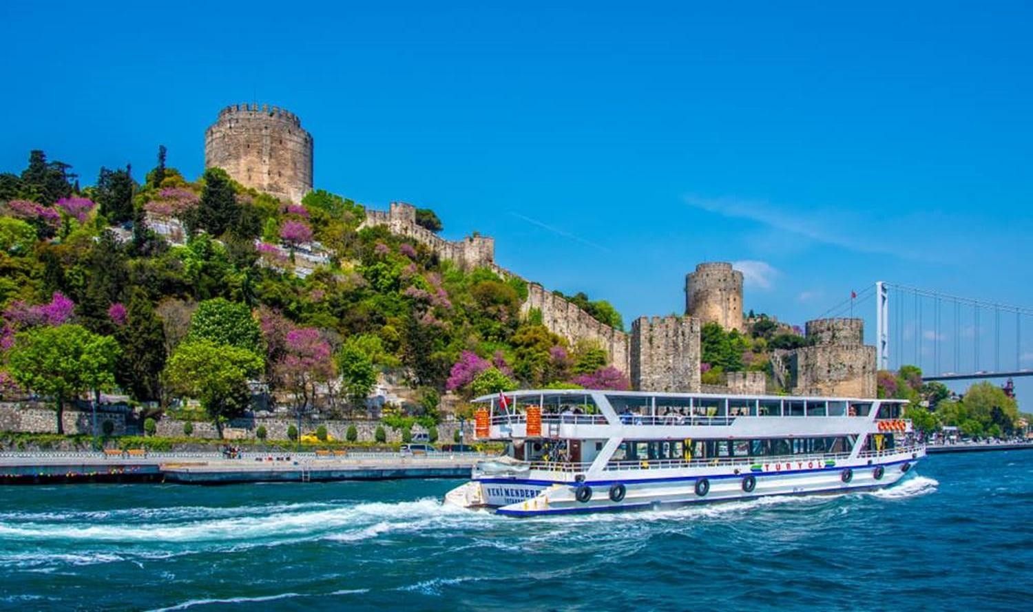 İstanbul: Bus Tour with Cable Car, Bosporus Cruise, & Lunch 3