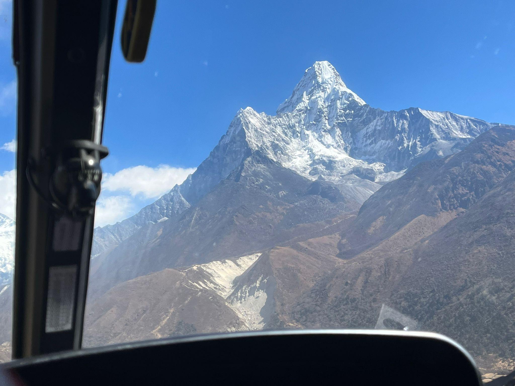 Everest Base Camp & Gokyo Lake: Helicopter Landing Tour 2